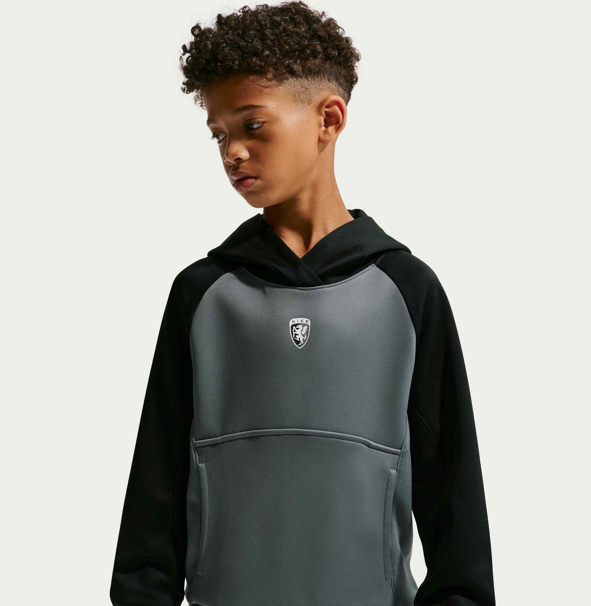 NIKE, Older Kids' (boys') Hoodie Multi Renew