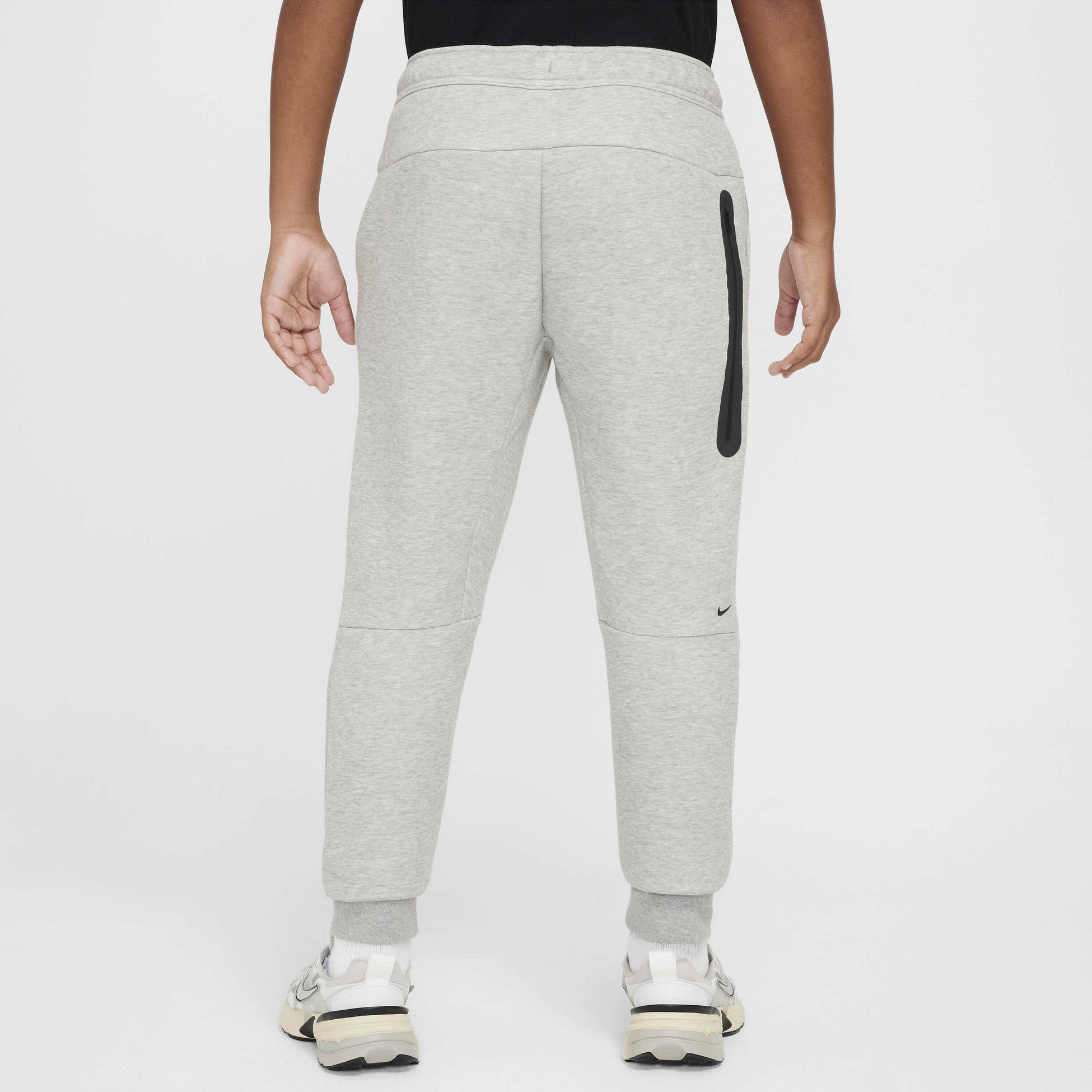 NIKE, Older Kids' (boys') Joggers Sportswear Tech Fleece