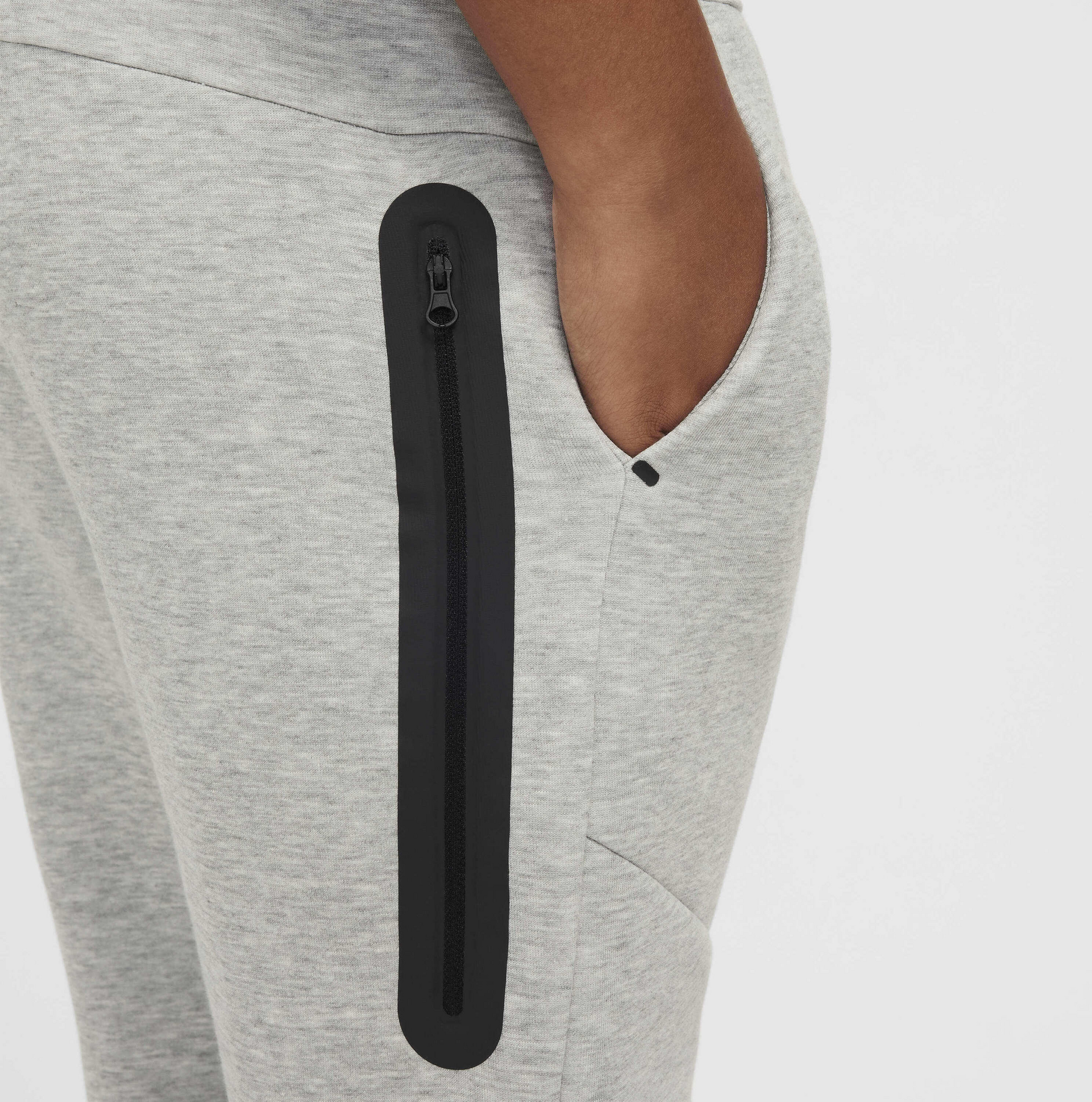 NIKE, Older Kids' (boys') Joggers Sportswear Tech Fleece