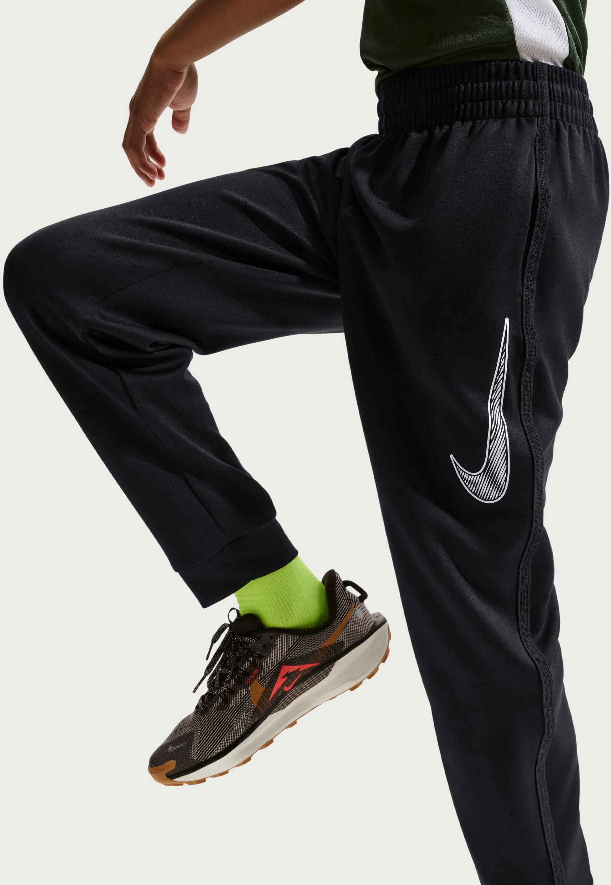 NIKE, Older Kids' (boys') Knit Training Trousers Multi