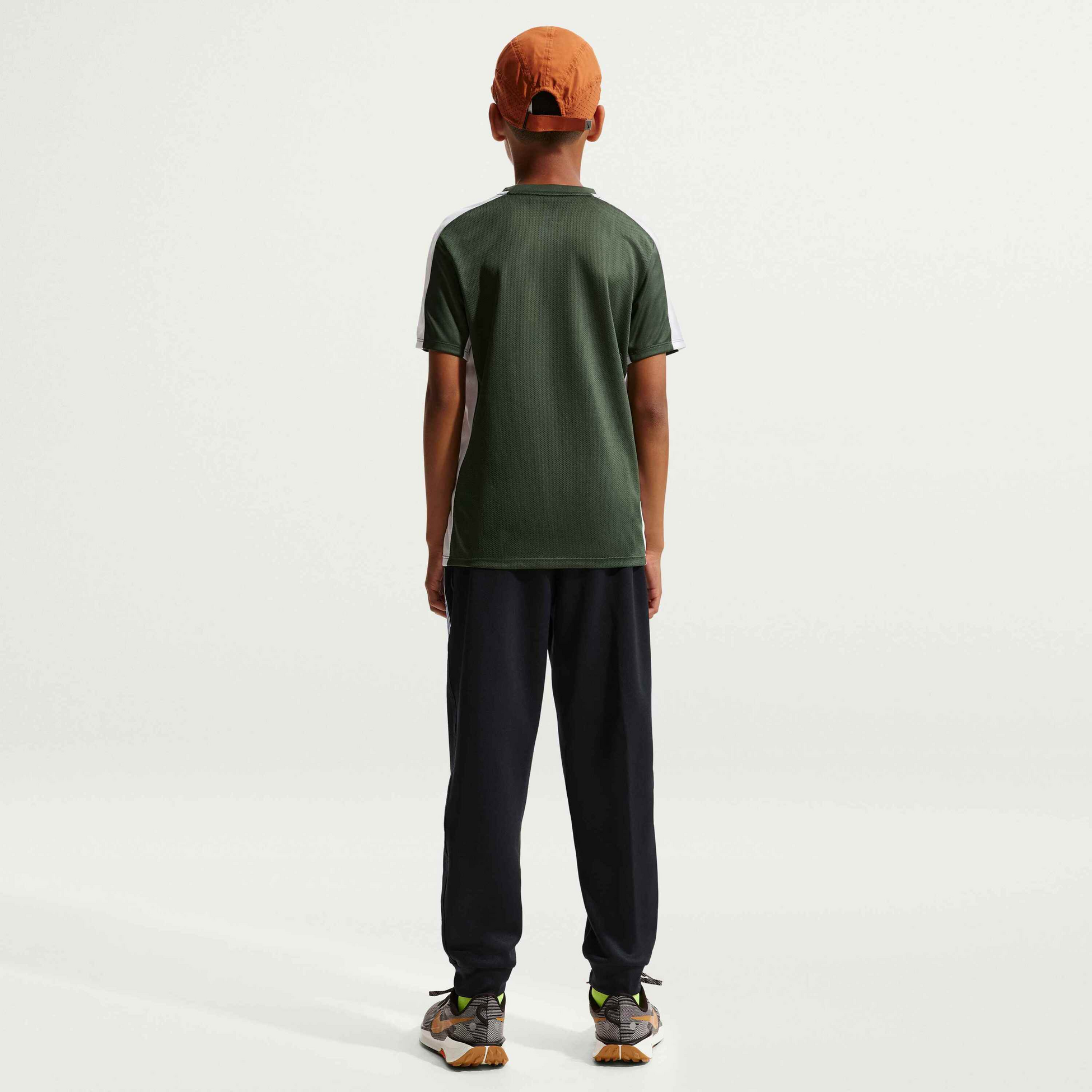 NIKE, Older Kids' (boys') Knit Training Trousers Multi