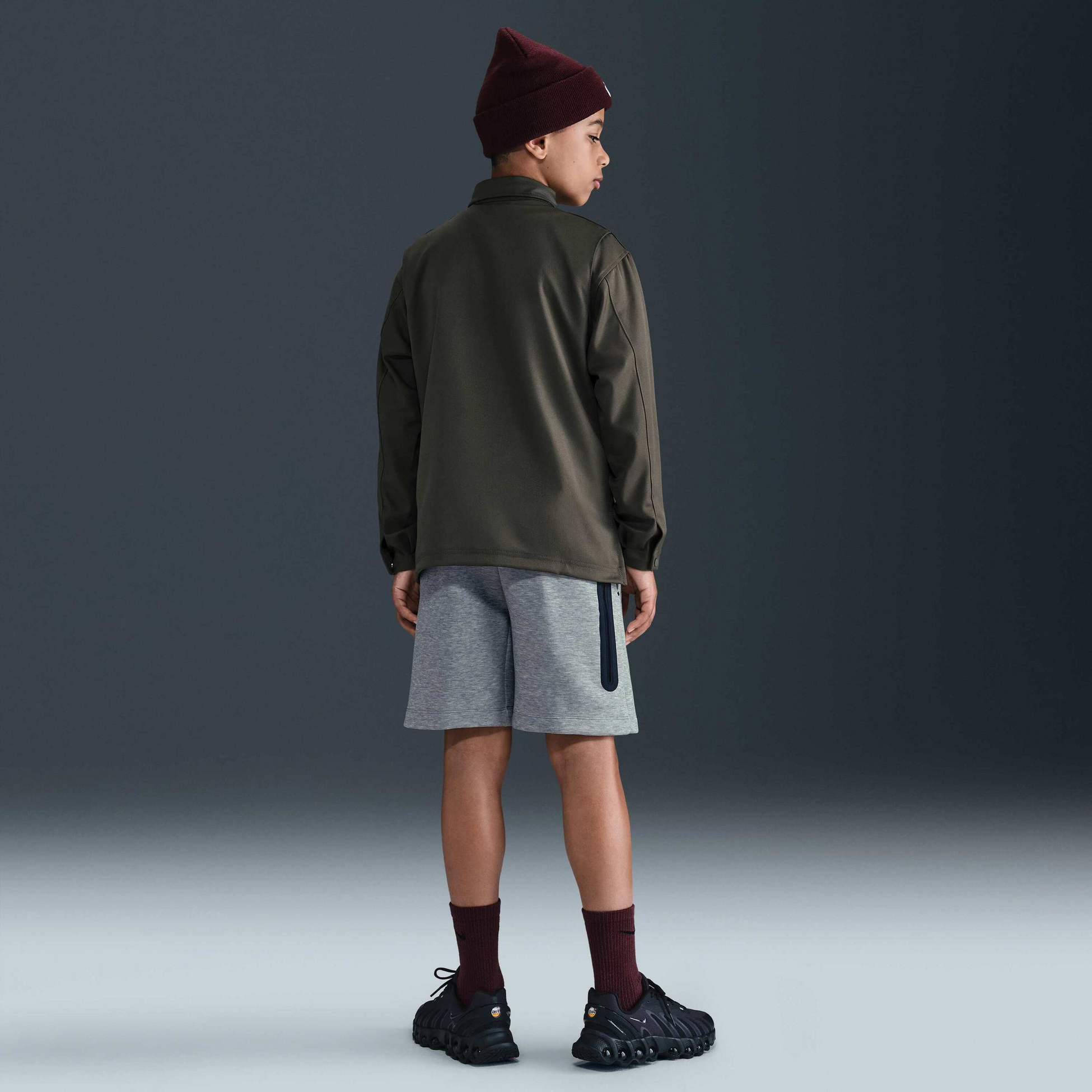 NIKE, Older Kids' (boys') Shorts Sportswear Tech Fleece