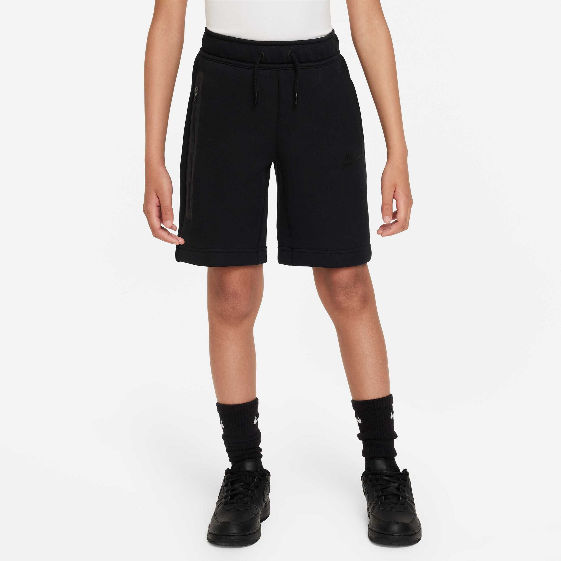 NIKE, Older Kids' (boys') Shorts Tech Fleece
