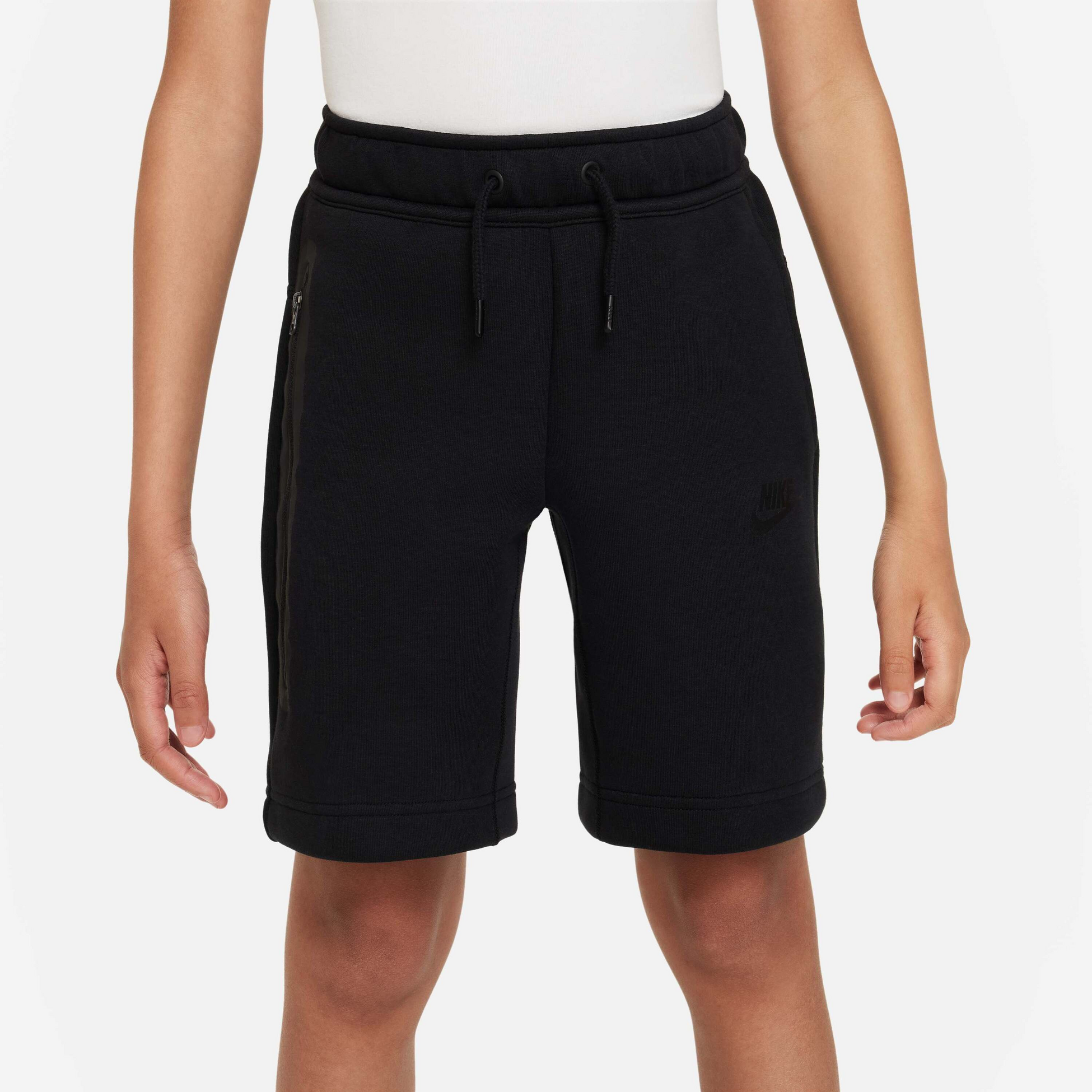 NIKE, Older Kids' (boys') Shorts Tech Fleece