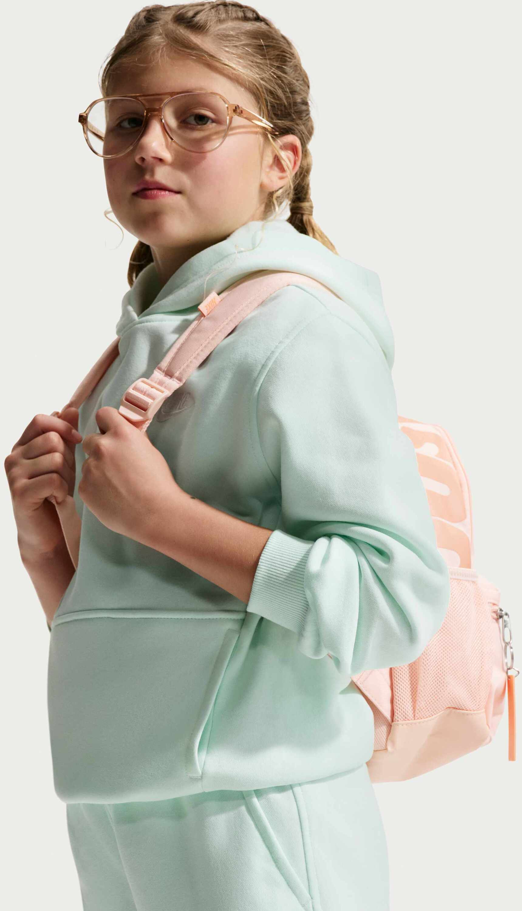 NIKE, Older Kids' (girls') 13cm (approx.) French Terry Shorts Sportswear Club Fleece