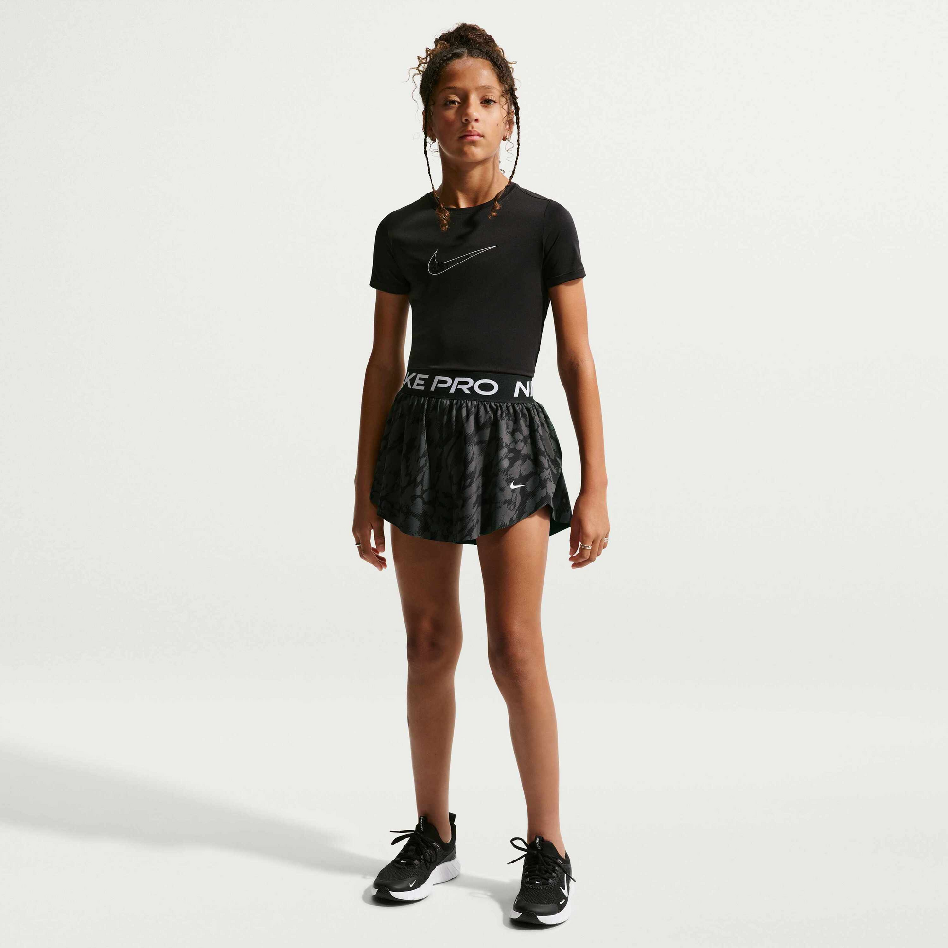 NIKE, Older Kids' (girls') 2-in-1 Shorts Pro