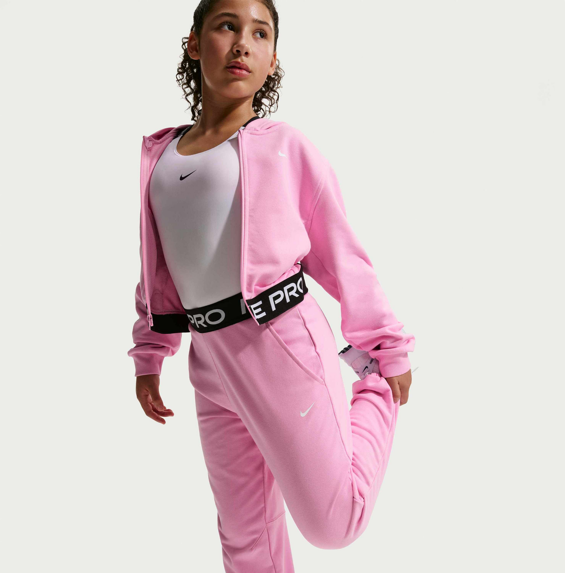 NIKE, Older Kids' (girls') Dri-fit Joggers Pro Fleece