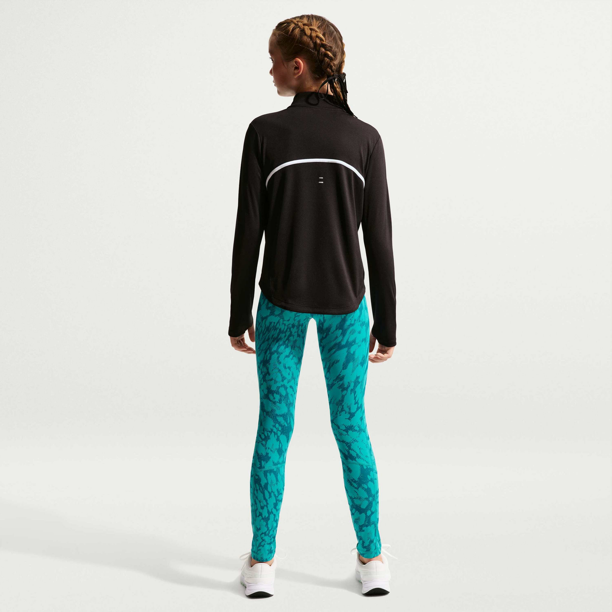 NIKE, Older Kids' (girls') Dri-fit Long-sleeve Half-zip Top Tempo