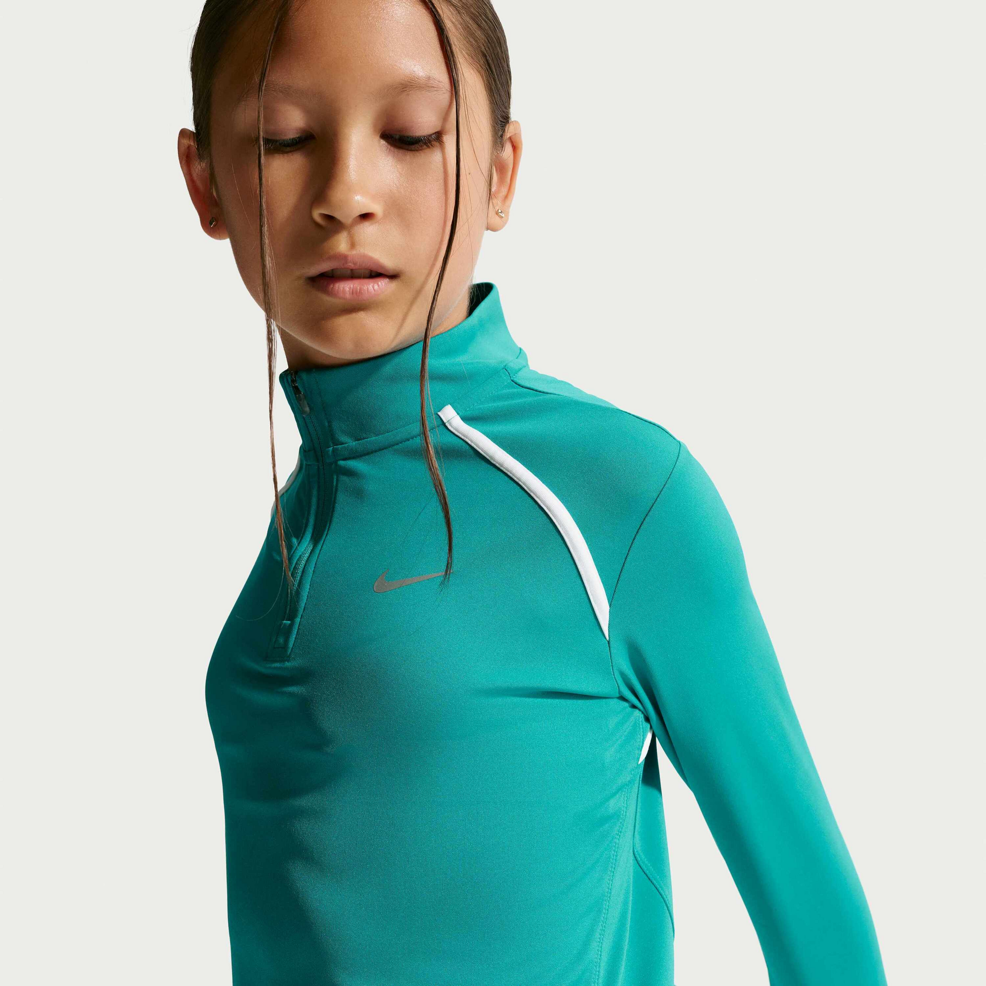 NIKE, Older Kids' (girls') Dri-fit Long-sleeve Half-zip Top Tempo
