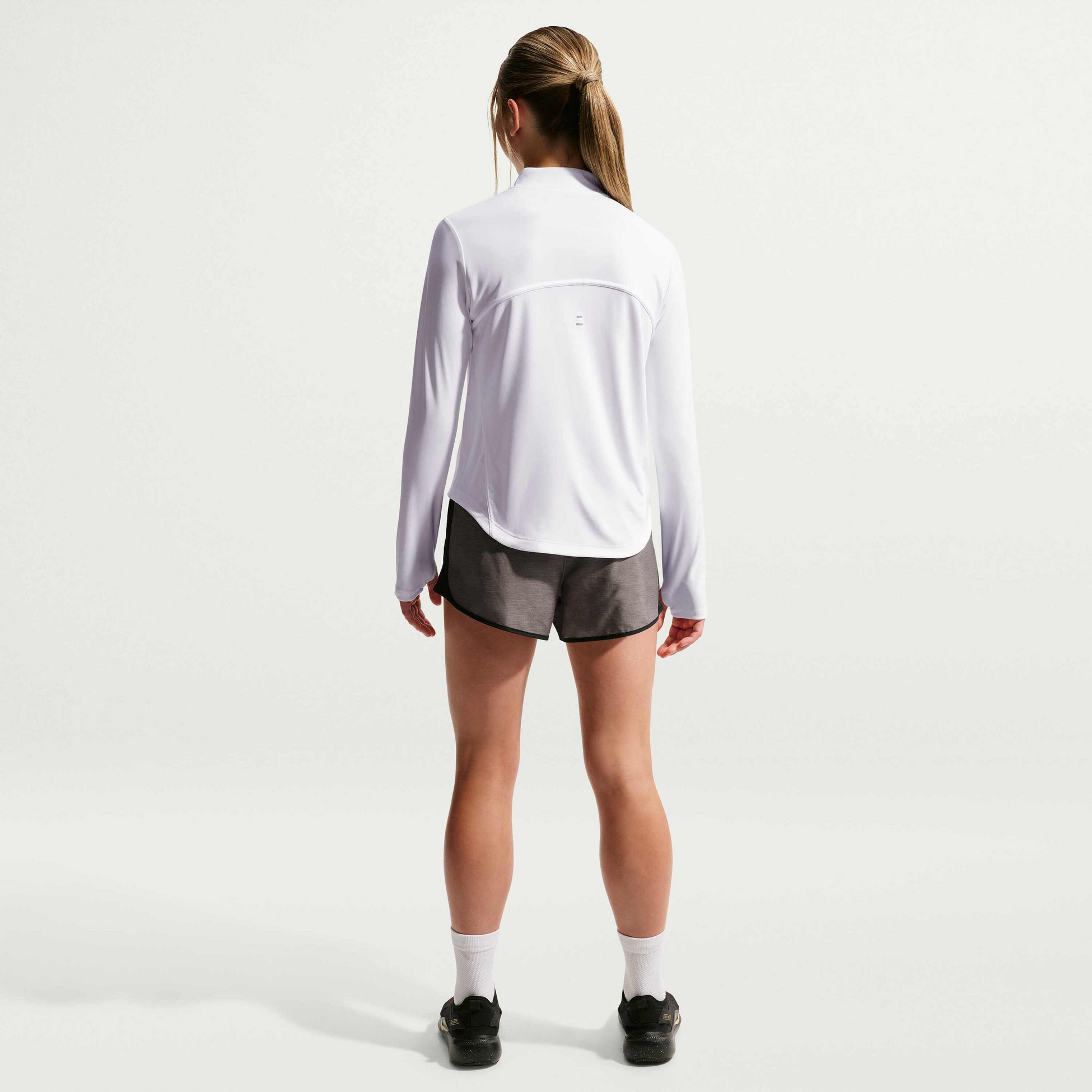 NIKE, Older Kids' (girls') Dri-fit Long-sleeve Half-zip Top Tempo