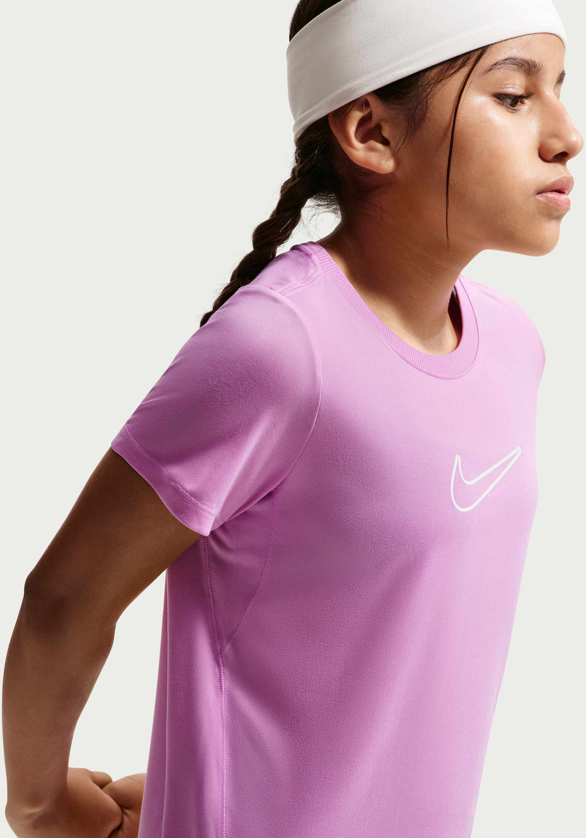 NIKE, Older Kids' (girls') Dri-fit Short-sleeve Top One Fitted