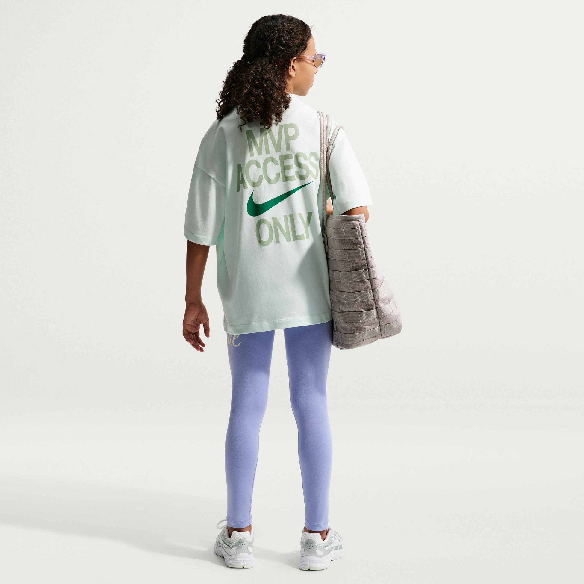 NIKE, Older Kids' (girls') High-waisted Graphic Leggings Sportswear Classic