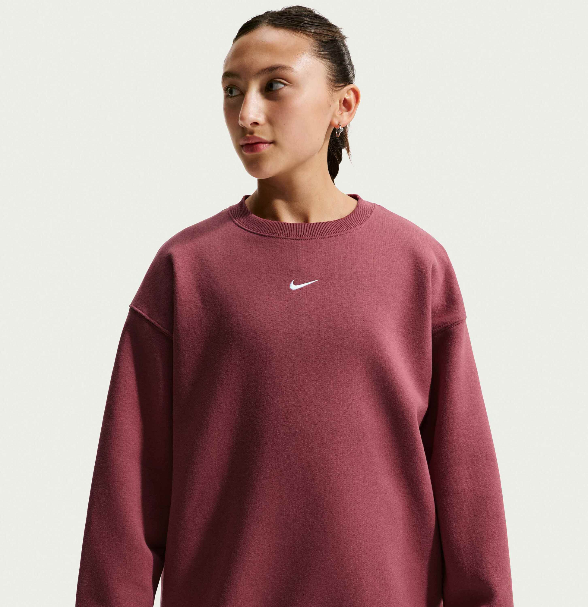 NIKE, Older Kids' (girls') Oversized Crew-neck Sweatshirt Sportswear Studio