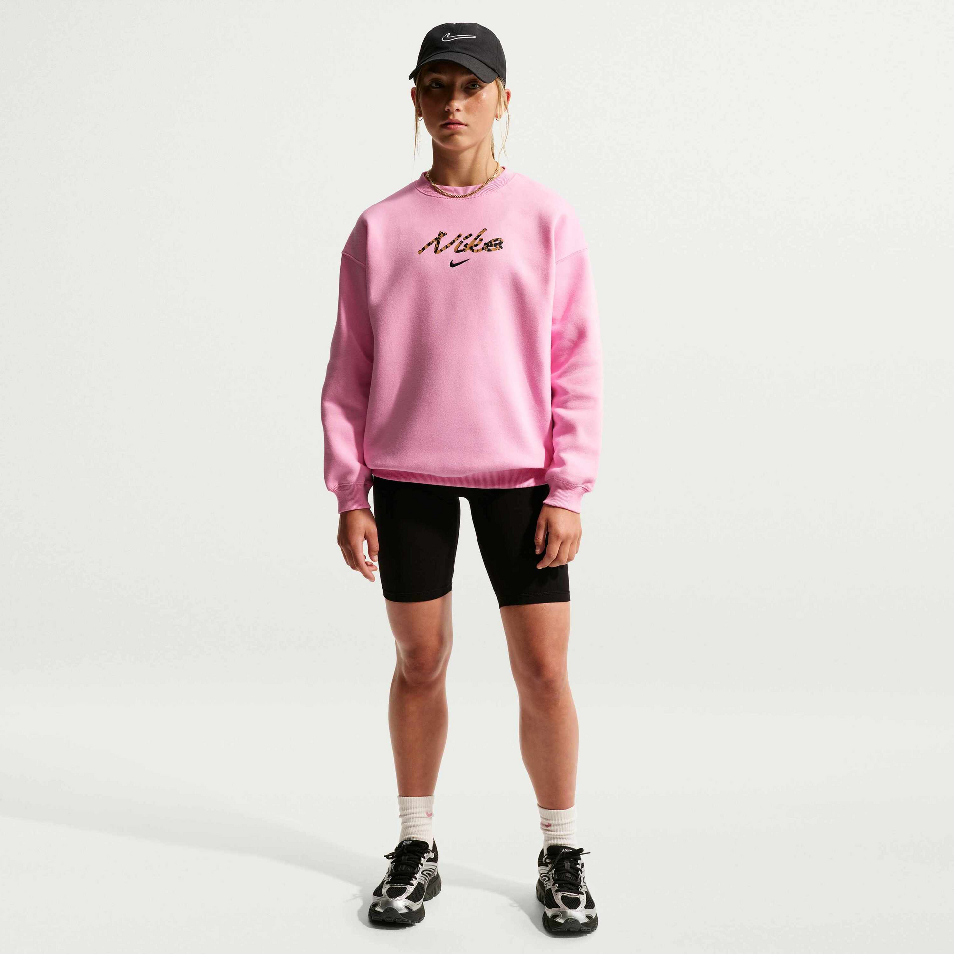 NIKE, Older Kids' (girls') Oversized Crewneck Sweatshirt Sportswear Studio Fleece