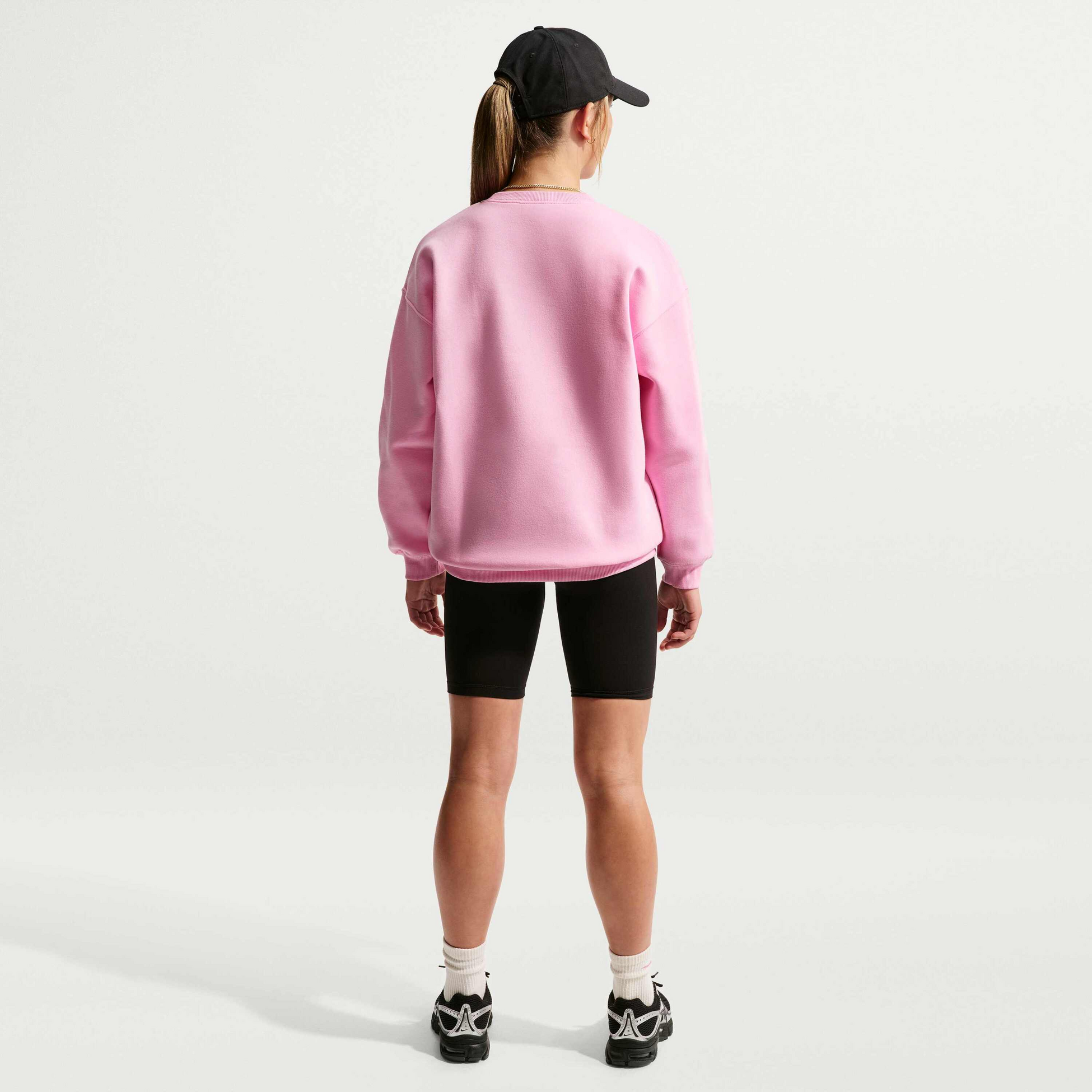 NIKE, Older Kids' (girls') Oversized Crewneck Sweatshirt Sportswear Studio Fleece