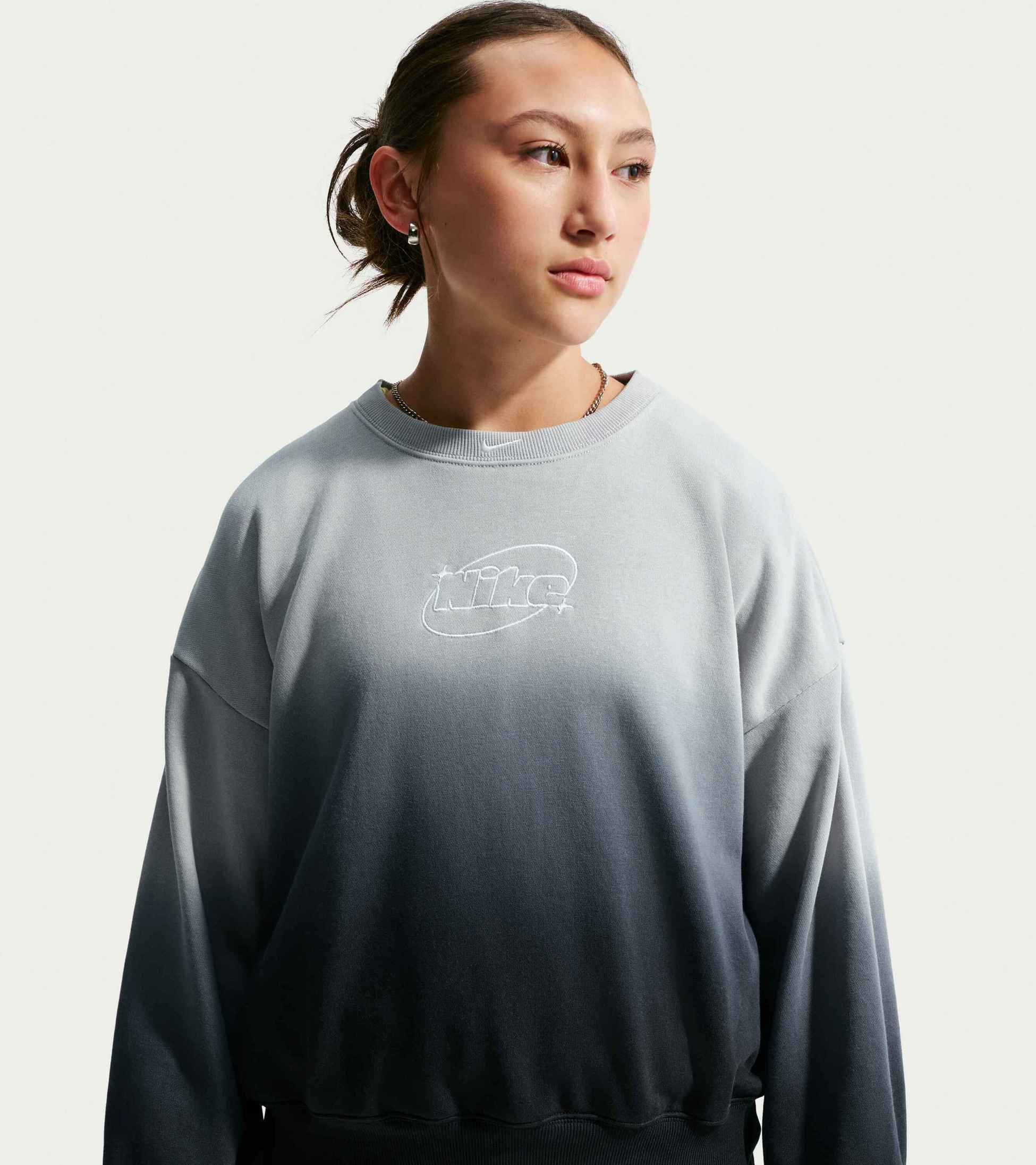 NIKE, Older Kids' (girls') Oversized Graphic Crew Studio Fleece Lightweight