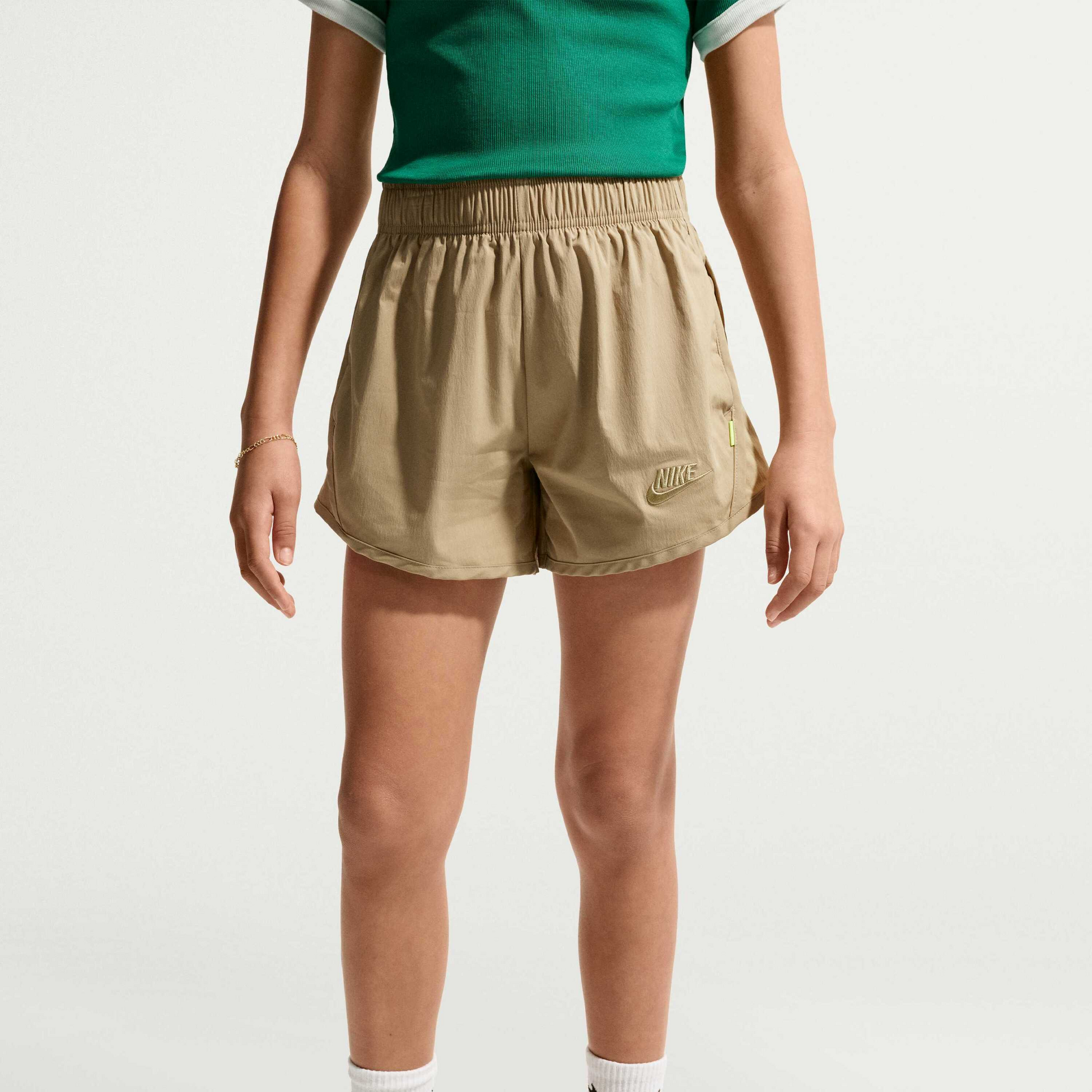 NIKE, Older Kids' (girls') Woven Shorts Sportswear