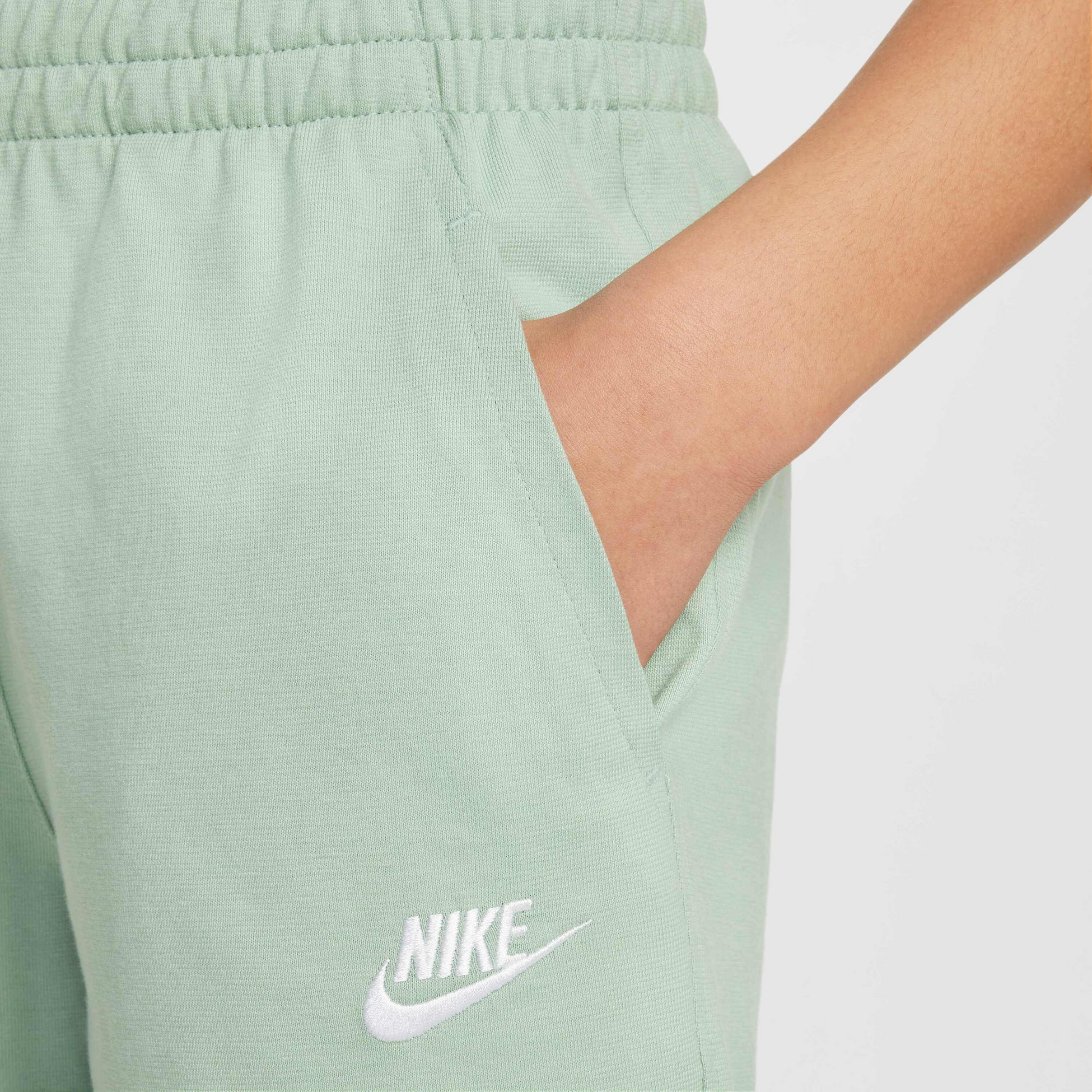 NIKE, Older Kids' 15cm (approx.) Knit Shorts Sportswear Club