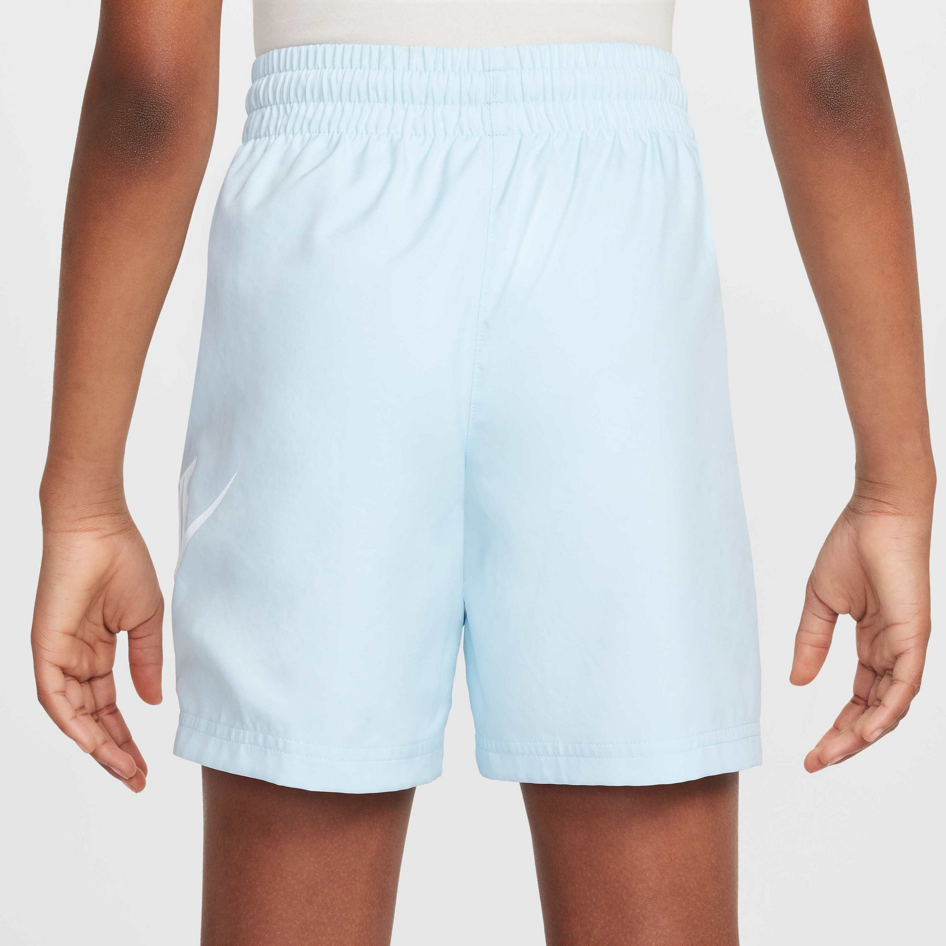 NIKE, Older Kids' 15cm (approx.) Woven Shorts Sportswear Club