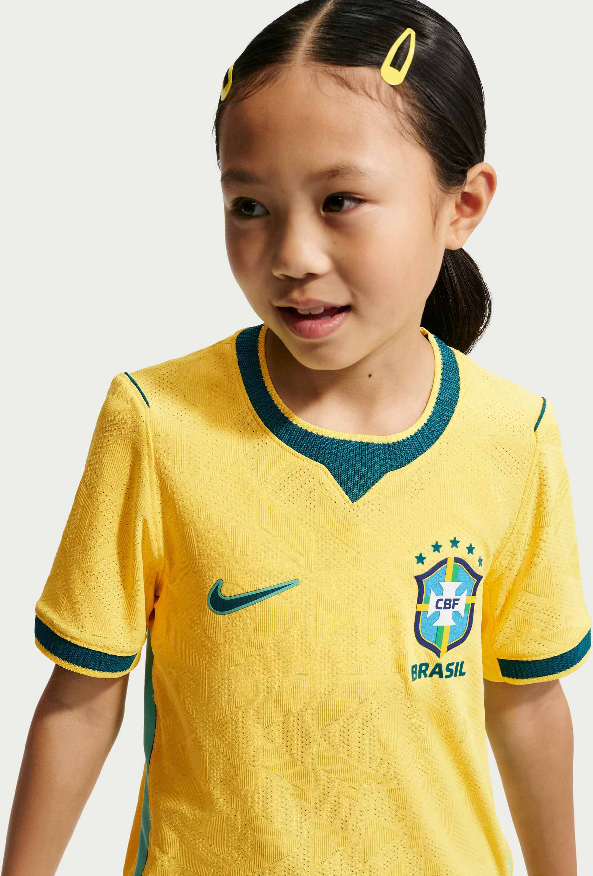 NIKE, Older Kids' Aero-fit Football Authentic Jersey Brazil 2026 Match Home