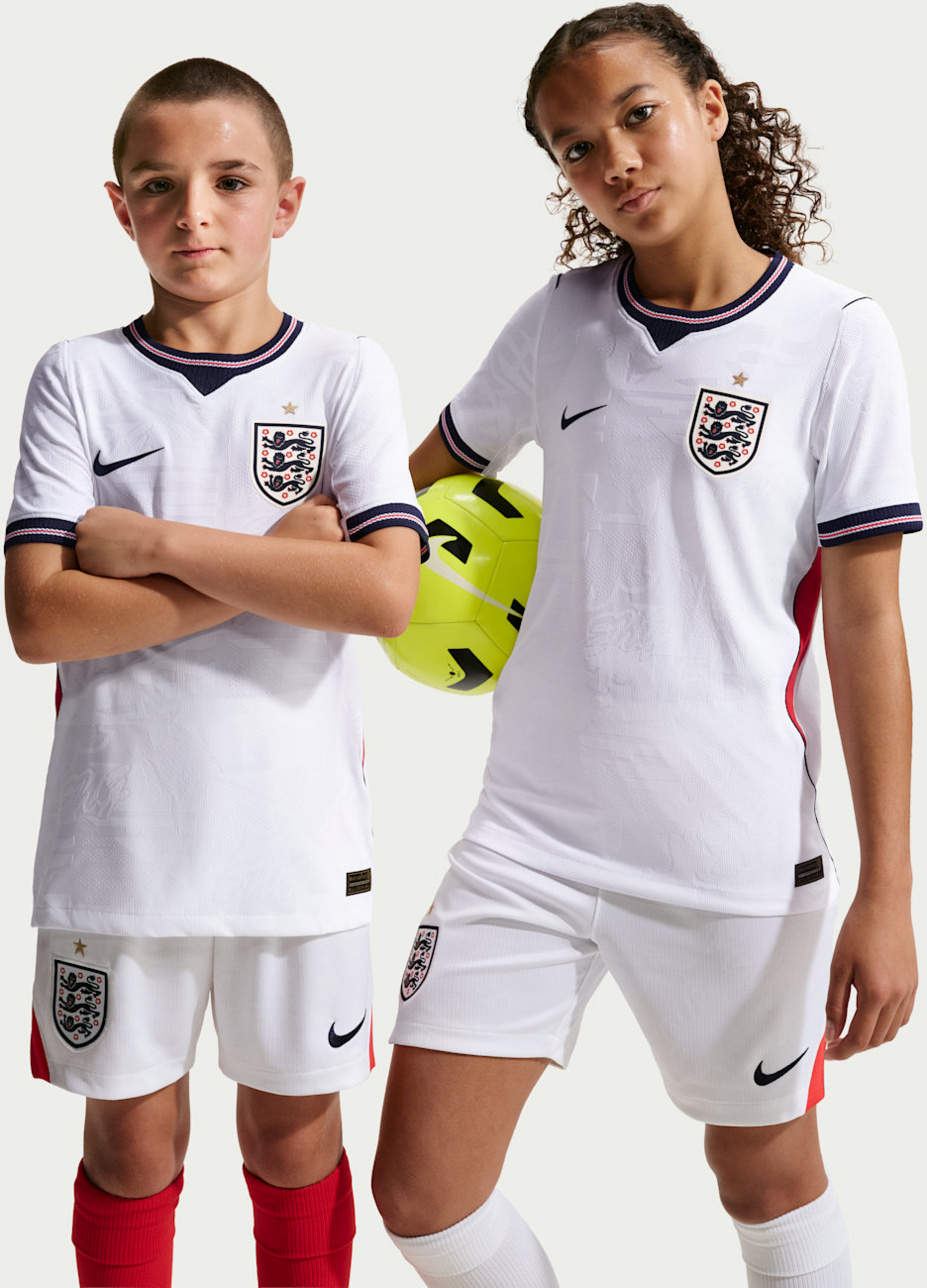 NIKE, Older Kids' Aero-fit Football Shirt England National Team 2026 Match Home