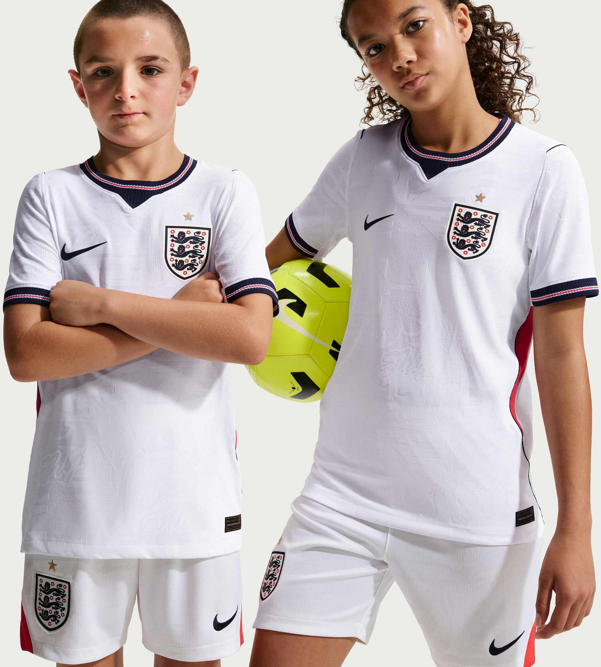 NIKE, Older Kids' Aero-fit Football Shirt England National Team 2026 Match Home