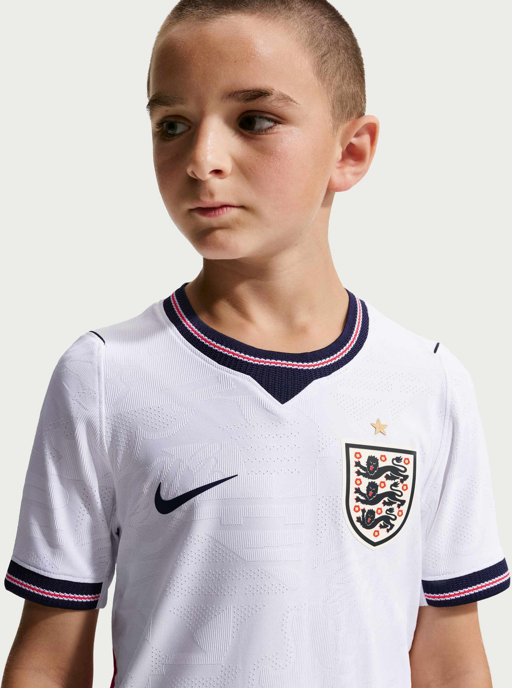 NIKE, Older Kids' Aero-fit Football Shirt England National Team 2026 Match Home