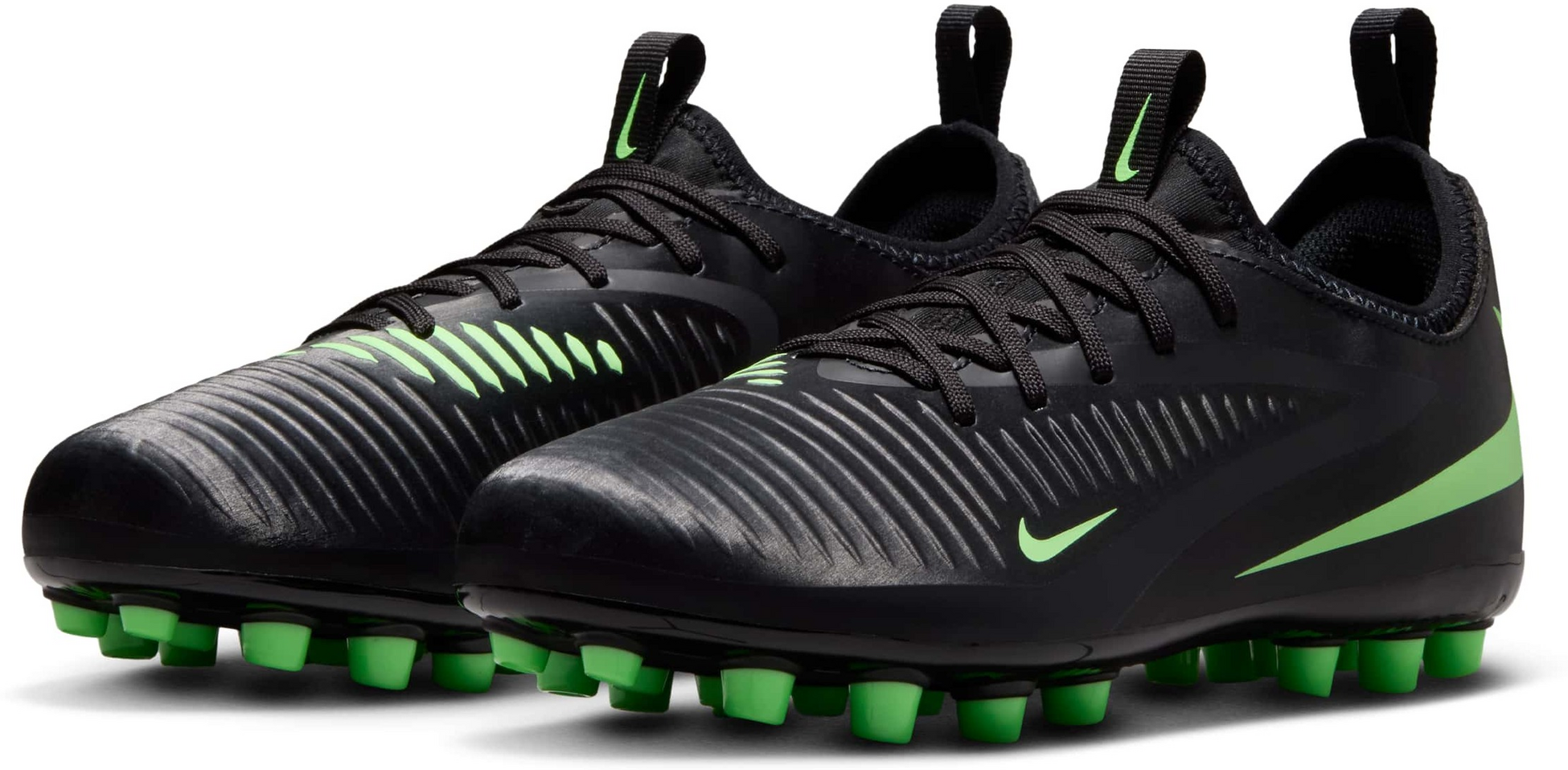 NIKE, Older Kids' Artificial-grass Football Boot Jr. Phantom 6 Low Academy