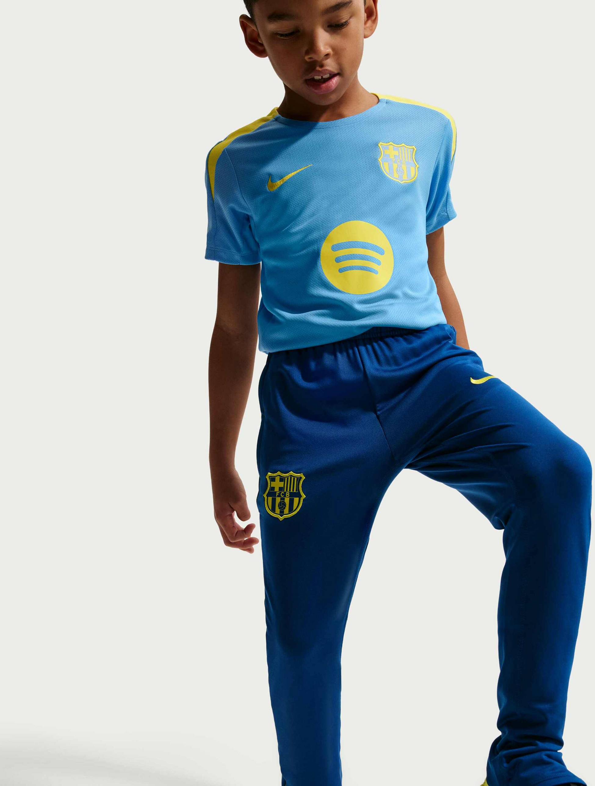 NIKE, Older Kids' Dri-fit Football Knit Pants F.c. Barcelona Strike Fourth