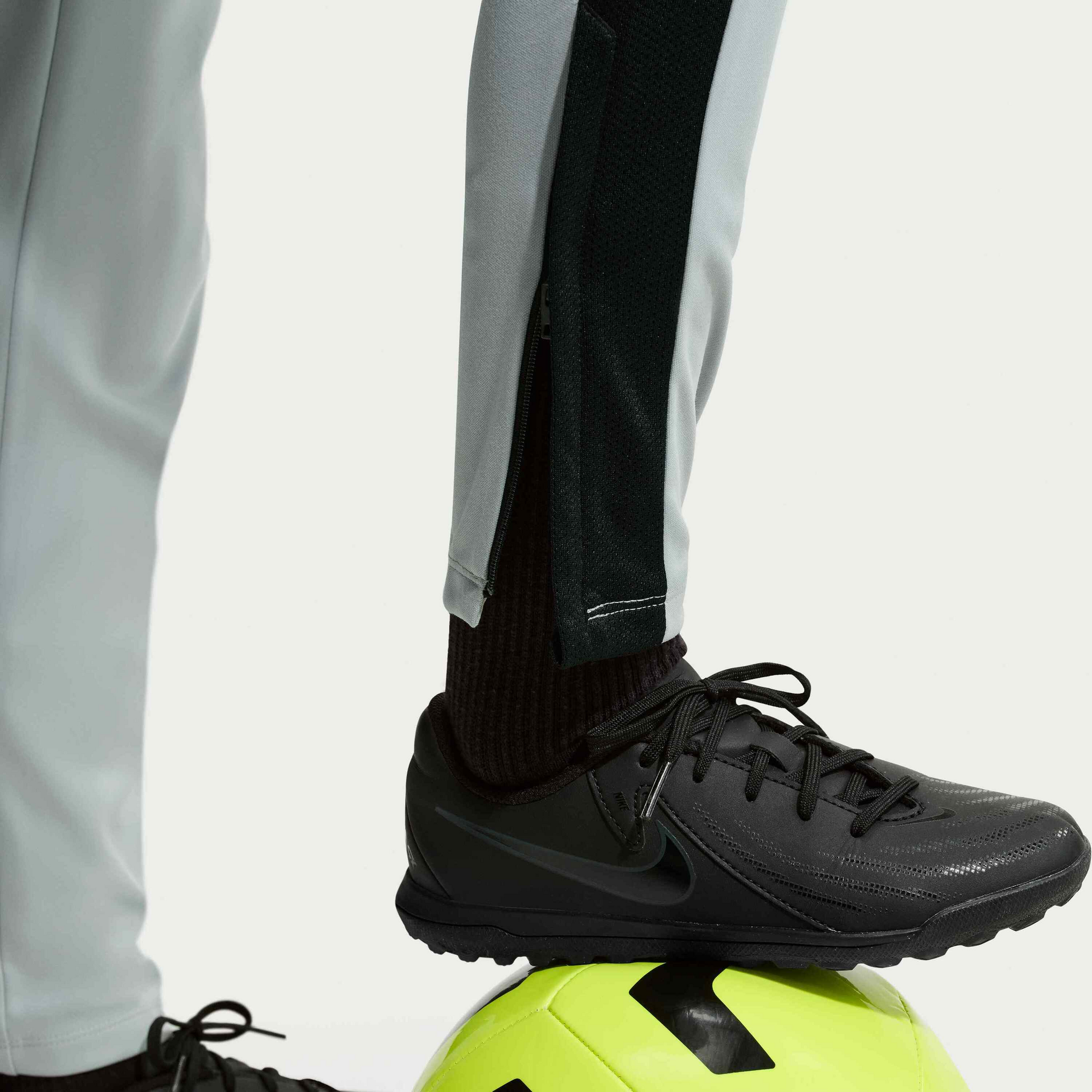 NIKE, Older Kids' Dri-fit Football Pants Academy