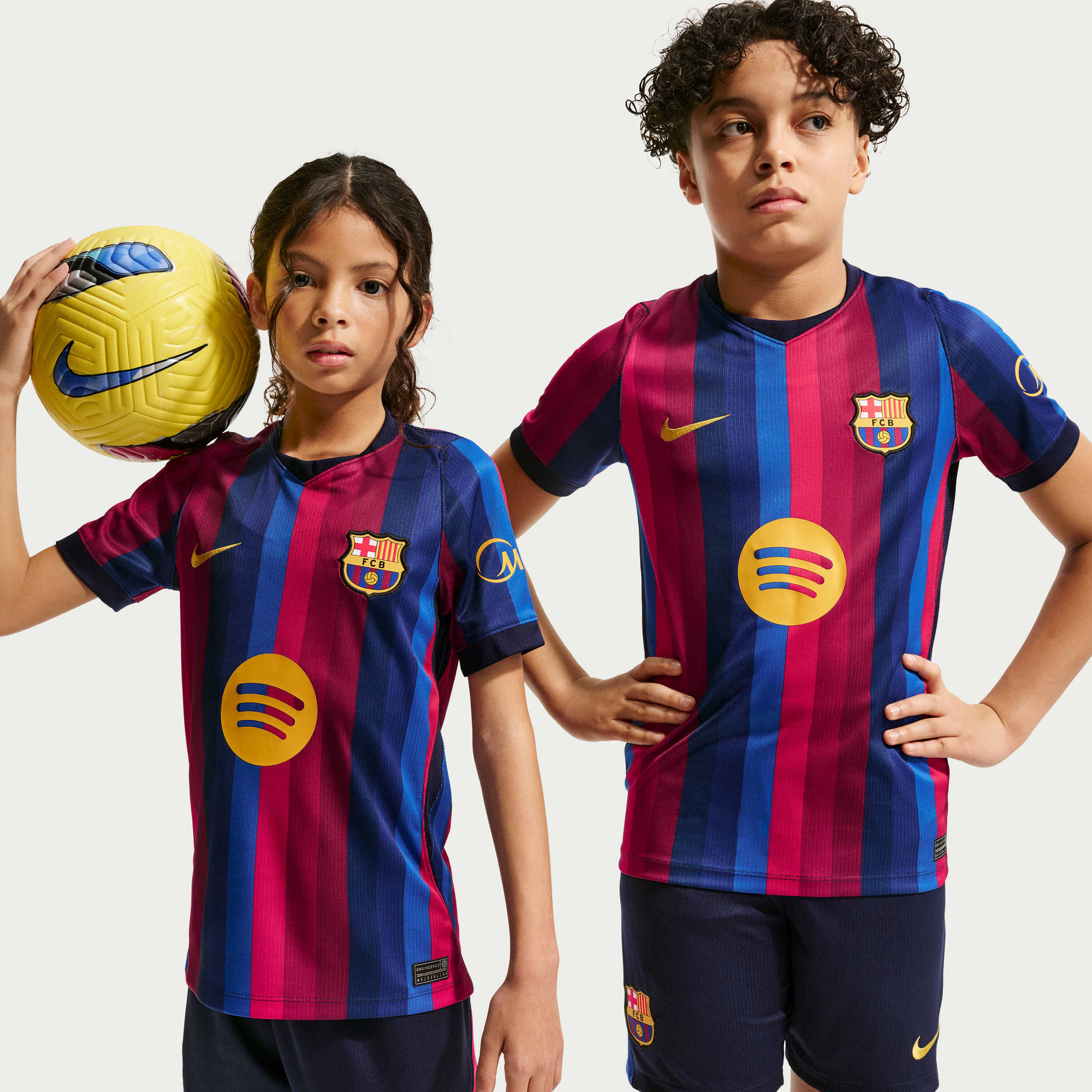 NIKE, Older Kids' Dri-fit Football Replica Shirt F.c. Barcelona 2026/27 Stadium Home