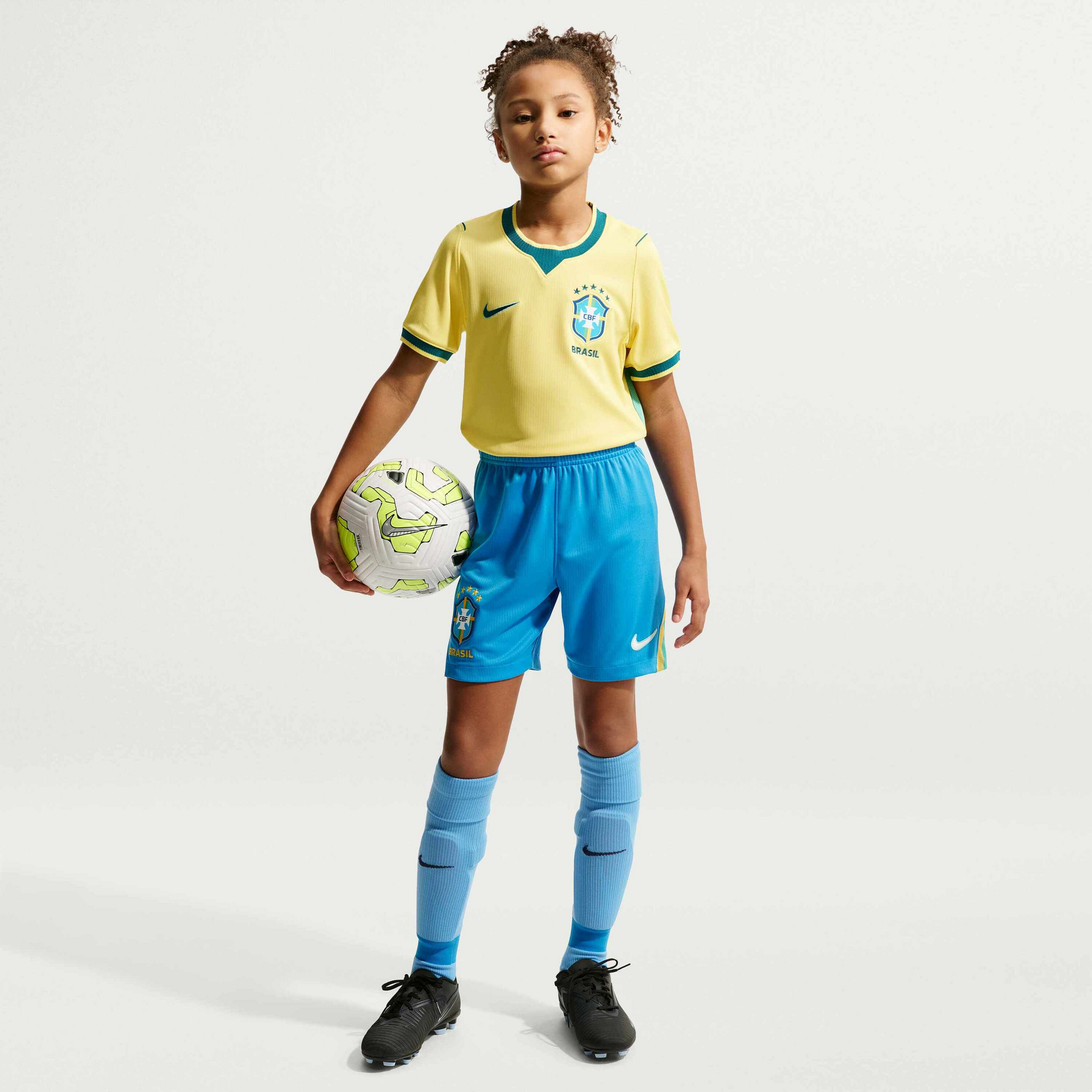 NIKE, Older Kids' Dri-fit Football Replica Shorts Brazil 2026 Stadium Home