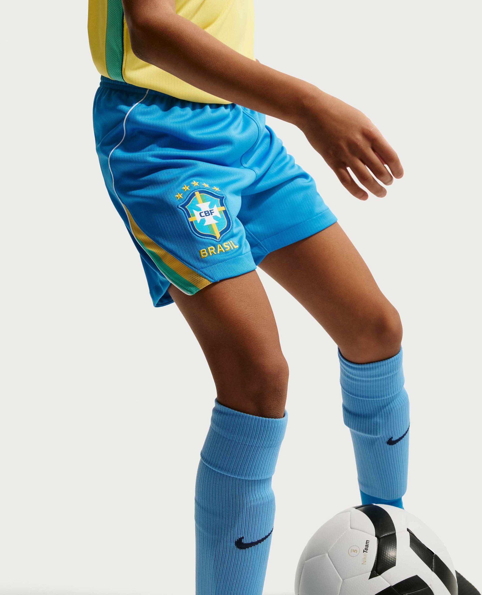 NIKE, Older Kids' Dri-fit Football Replica Shorts Brazil 2026 Stadium Home