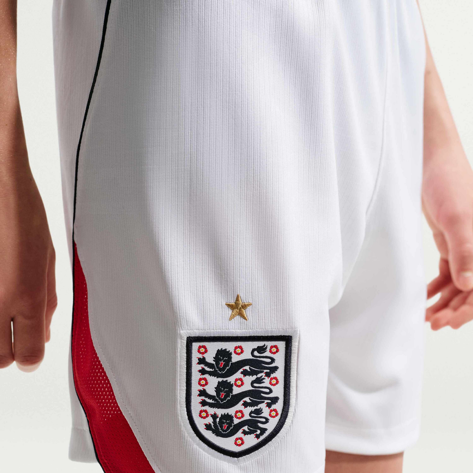 NIKE, Older Kids' Dri-fit Football Replica Shorts England 2026 Stadium Home