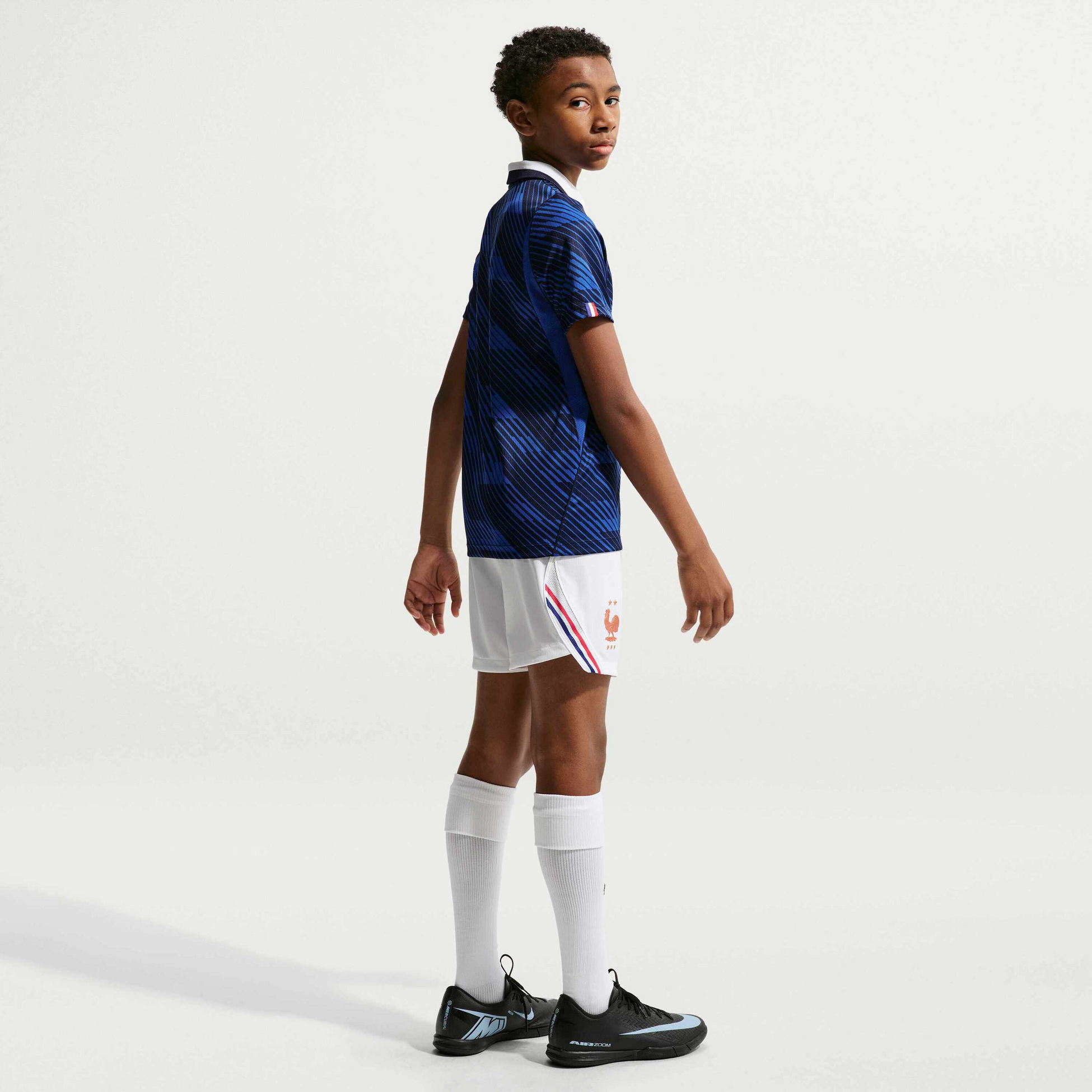 NIKE, Older Kids' Dri-fit Football Replica Shorts Fff 2026 Stadium Home
