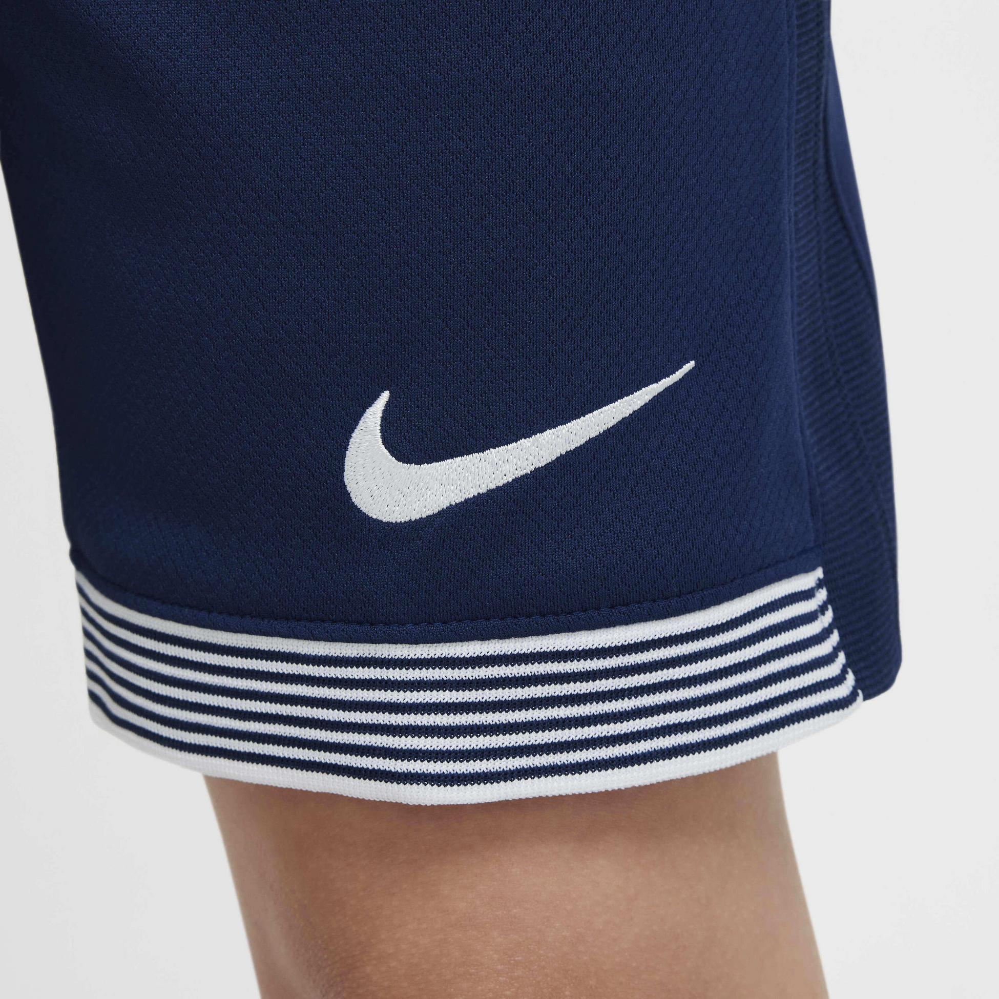 NIKE, Older Kids' Dri-fit Football Replica Shorts Tottenham Hotspur 2024 Stadium Home