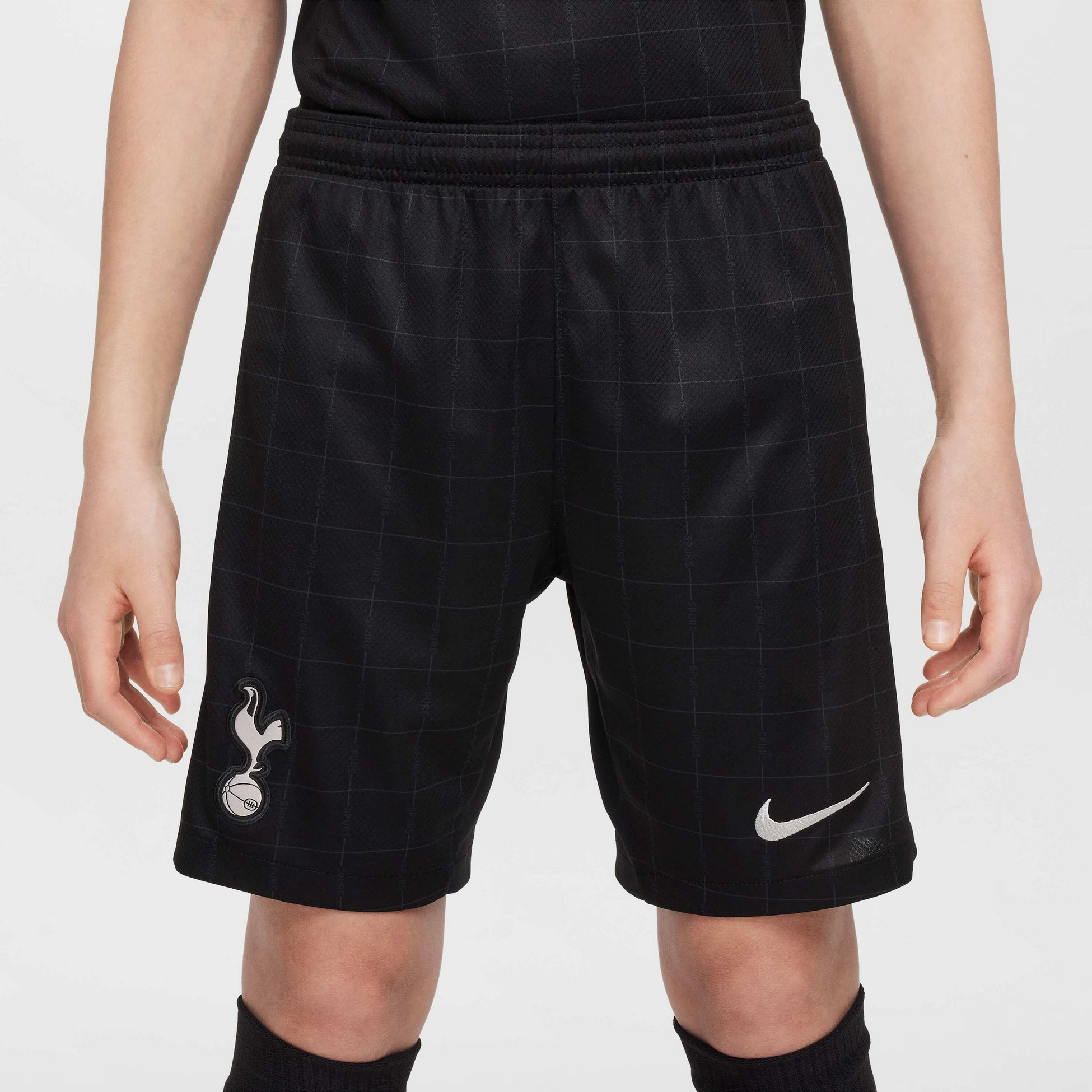 NIKE, Older Kids' Dri-fit Football Replica Shorts Tottenham Hotspur 2025/26 Stadium Away