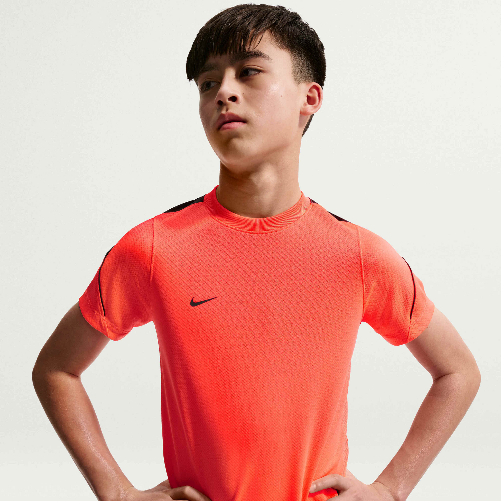 NIKE, Older Kids' Dri-fit Football Short-sleeve Top Strike