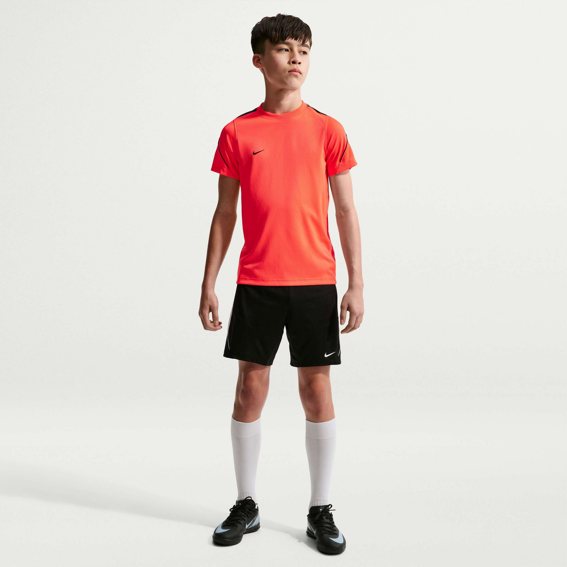 NIKE, Older Kids' Dri-fit Football Short-sleeve Top Strike