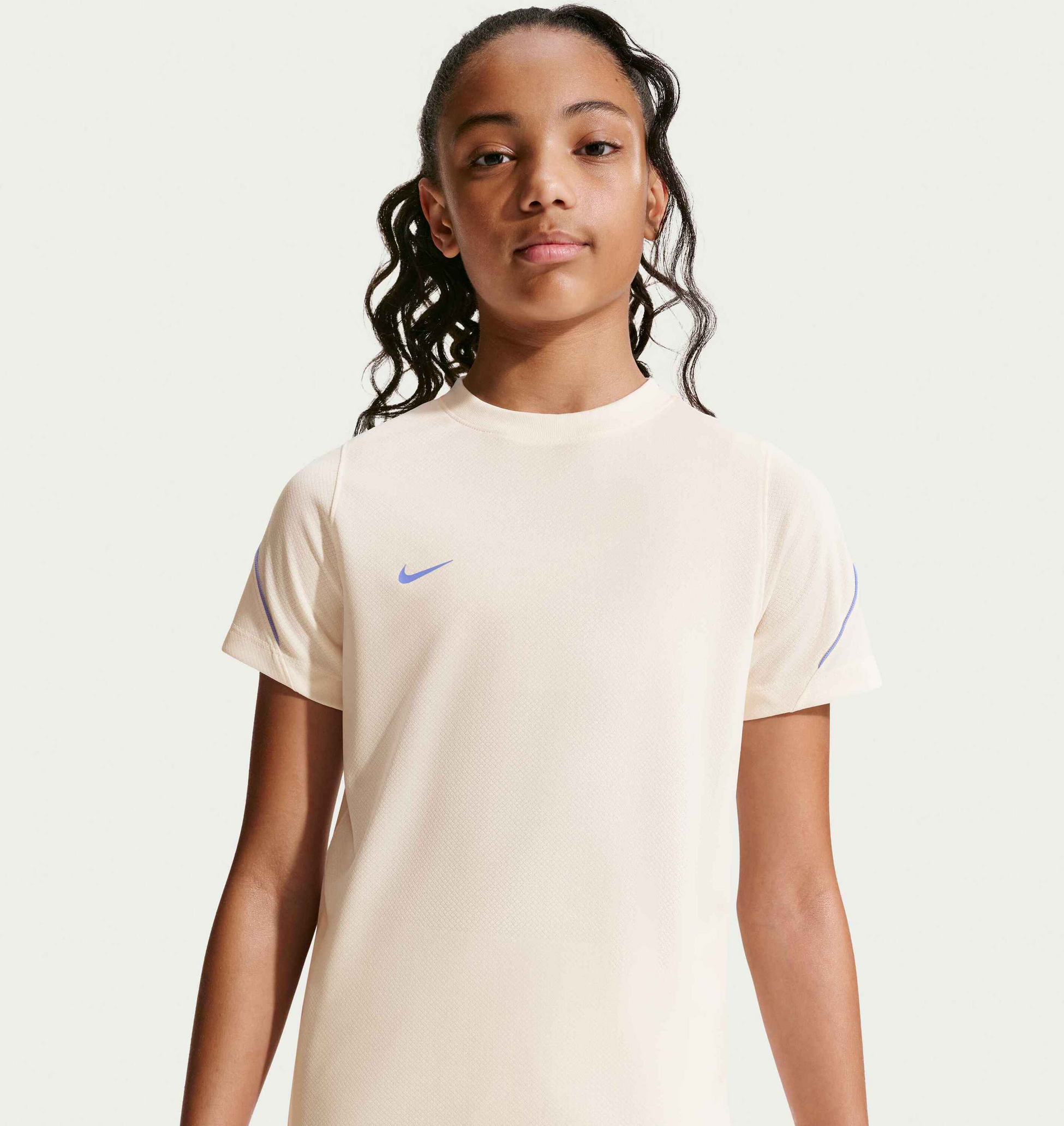 NIKE, Older Kids' Dri-fit Football Short-sleeve Top Strike
