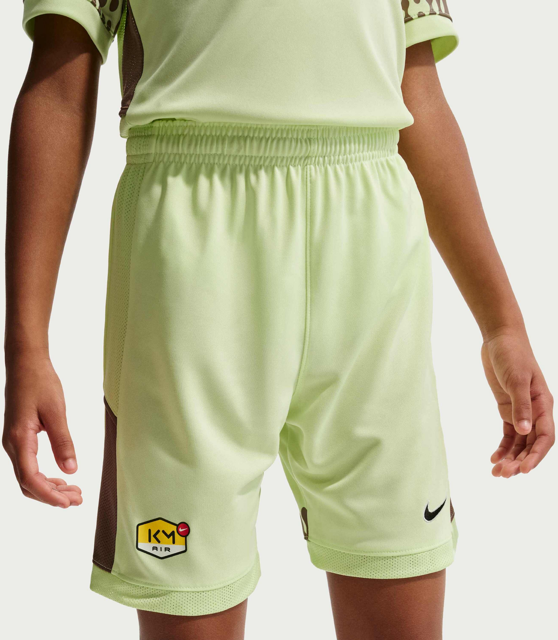 NIKE, Older Kids' Dri-fit Football Shorts Kylian Mbapp&eacute; Academy
