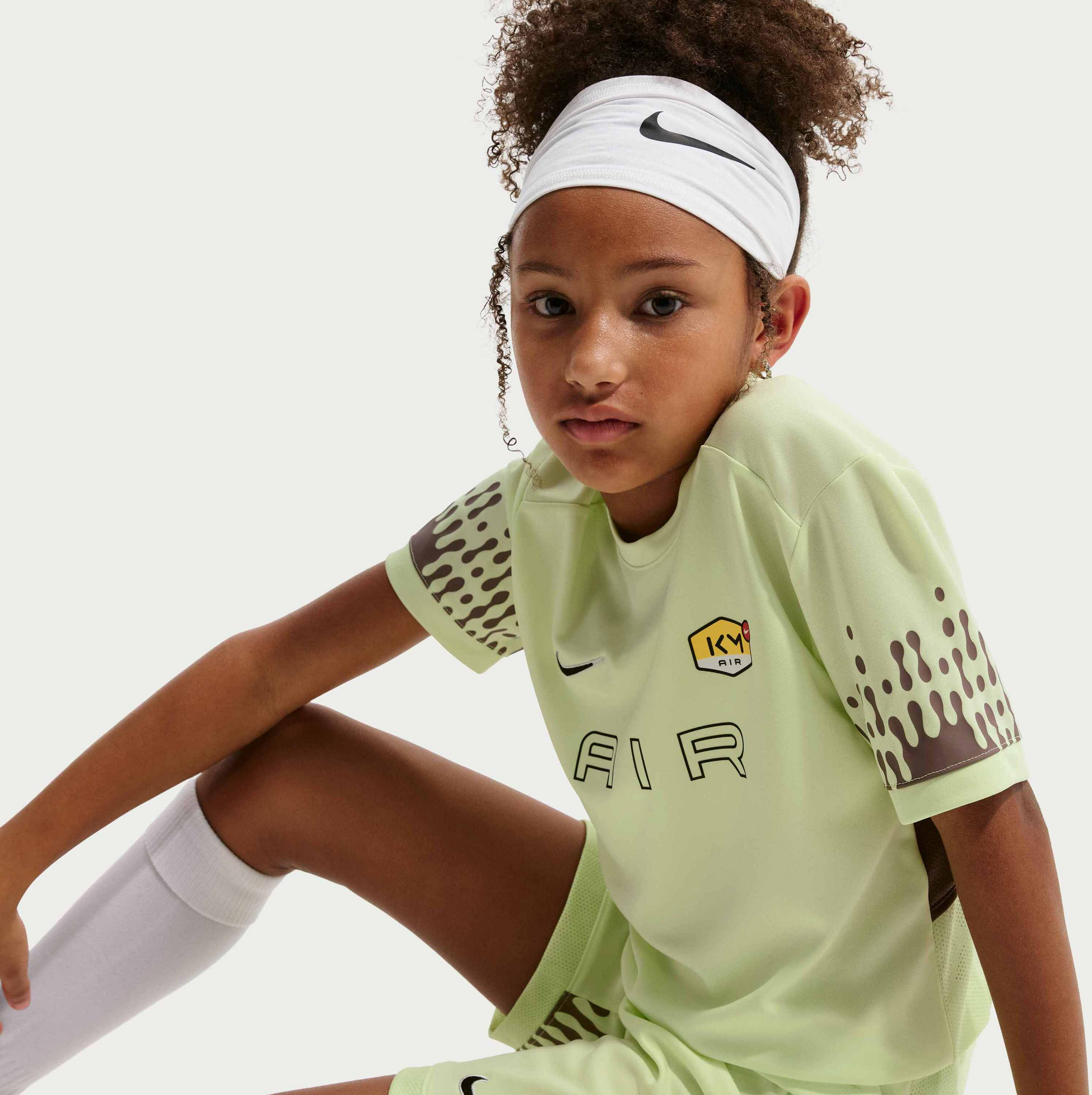 NIKE, Older Kids' Dri-fit Football Shorts Kylian Mbapp&eacute; Academy