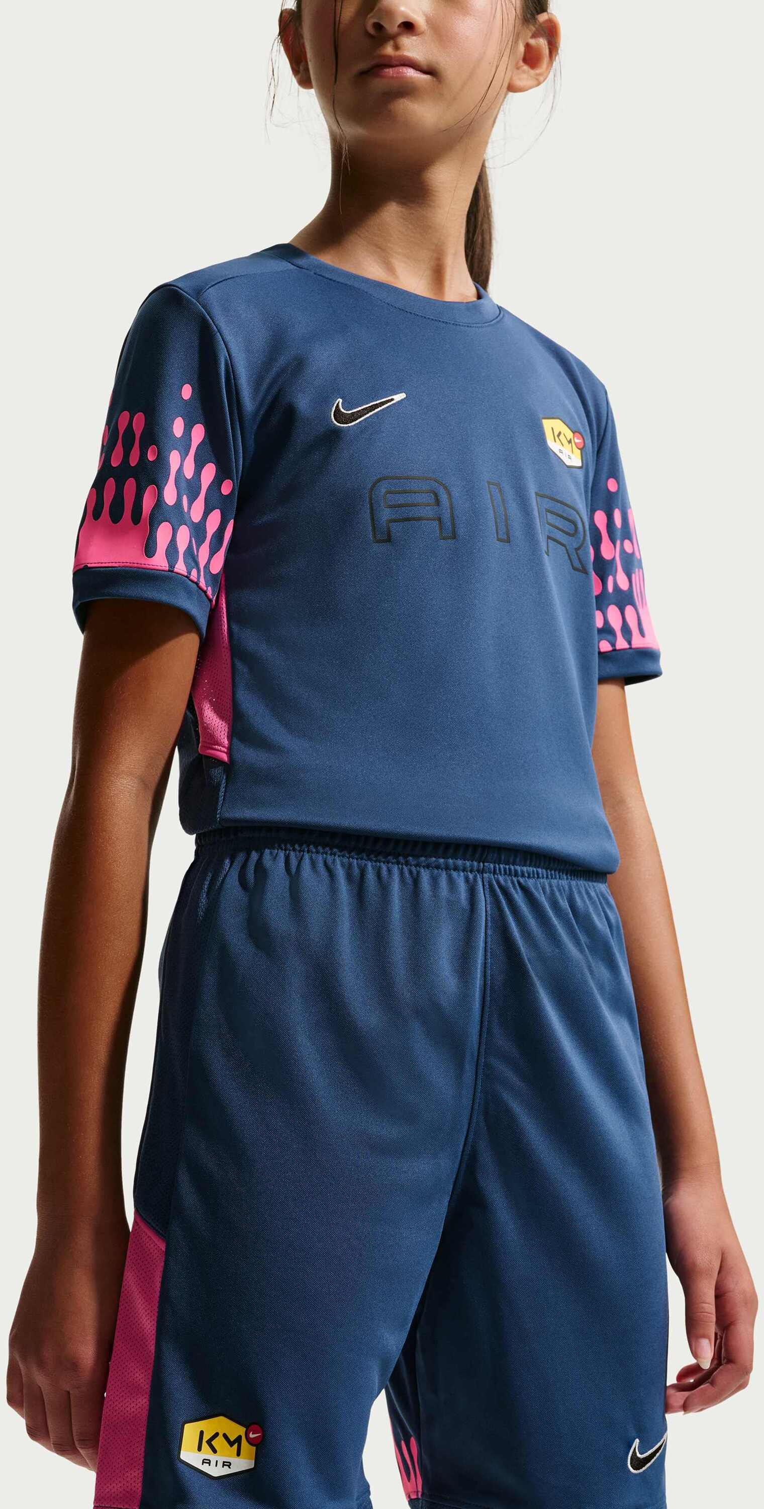 NIKE, Older Kids' Dri-fit Football Shorts Kylian Mbapp&eacute; Academy