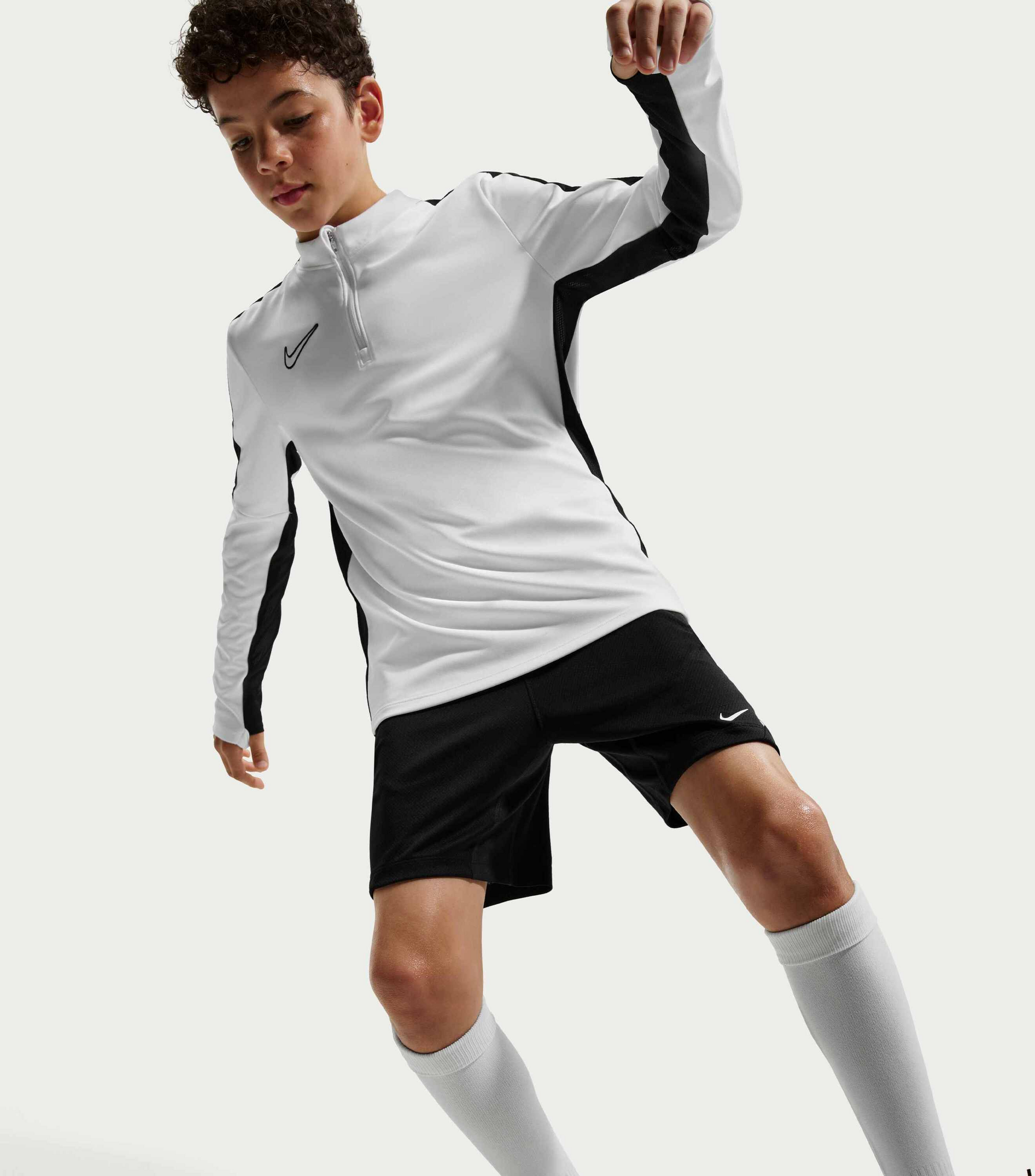 NIKE, Older Kids' Dri-fit Football Shorts Strike