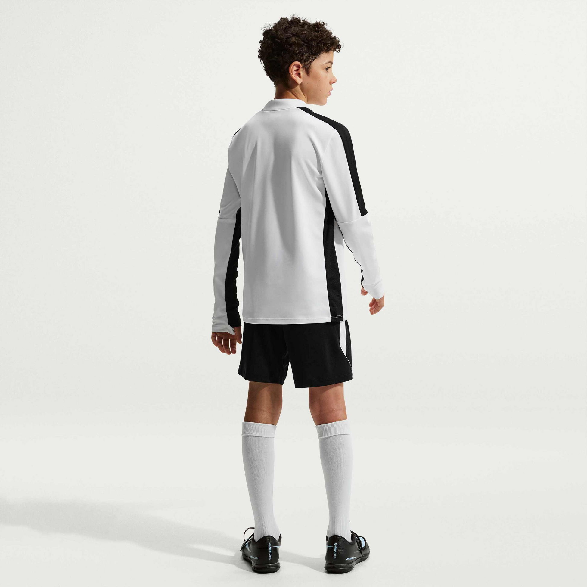 NIKE, Older Kids' Dri-fit Football Shorts Strike