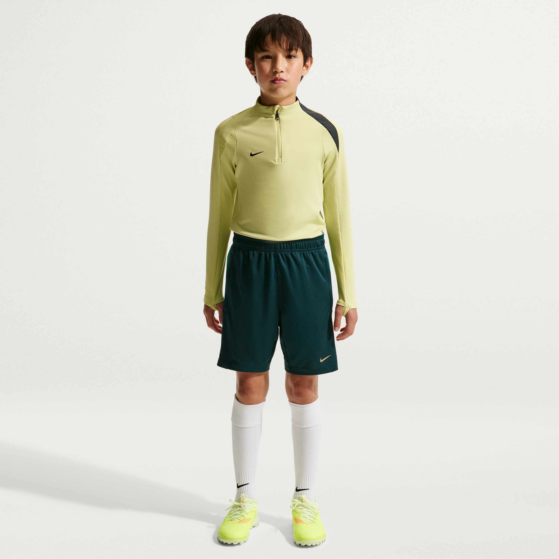 NIKE, Older Kids' Dri-fit Football Shorts Strike