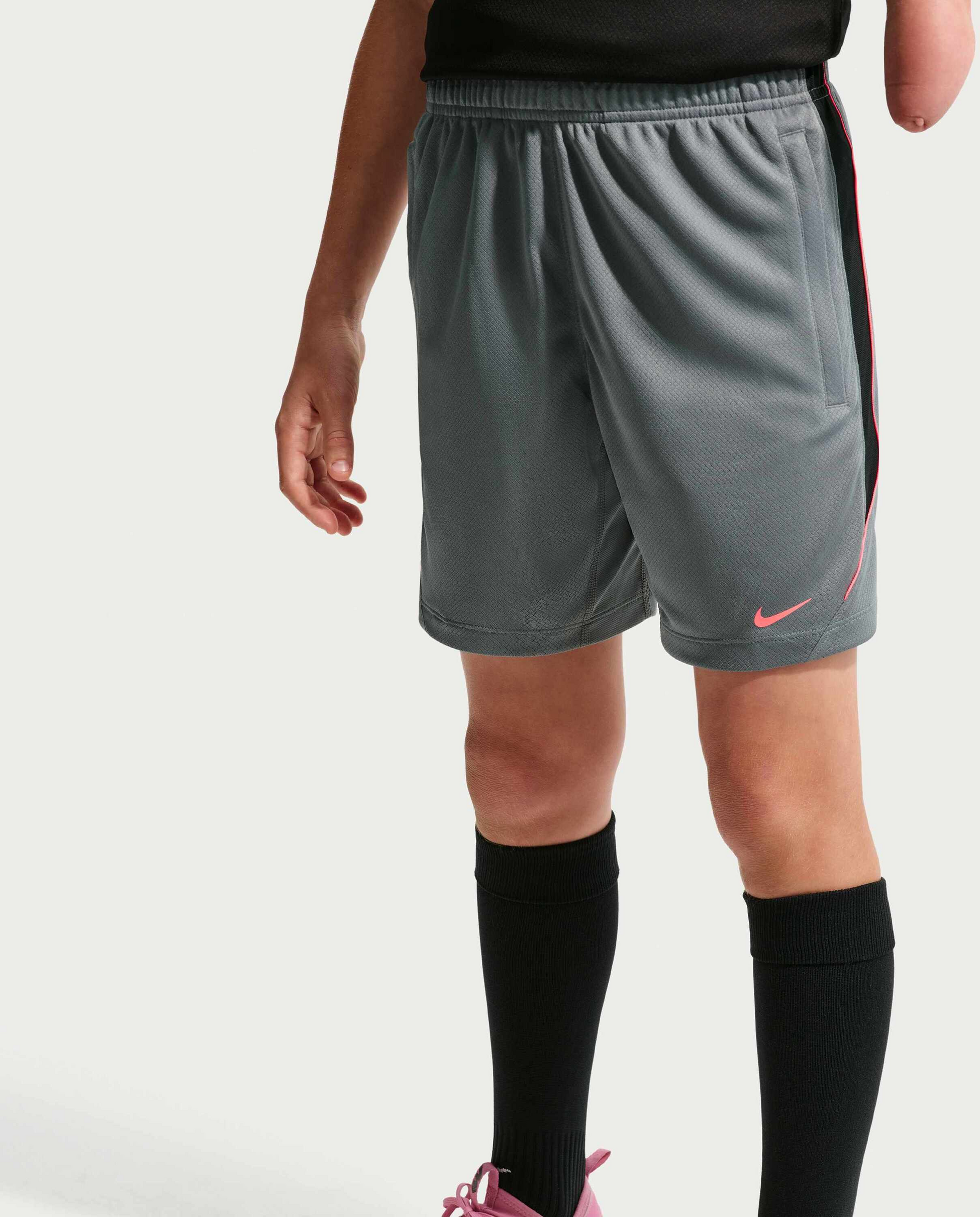 NIKE, Older Kids' Dri-fit Football Shorts Strike