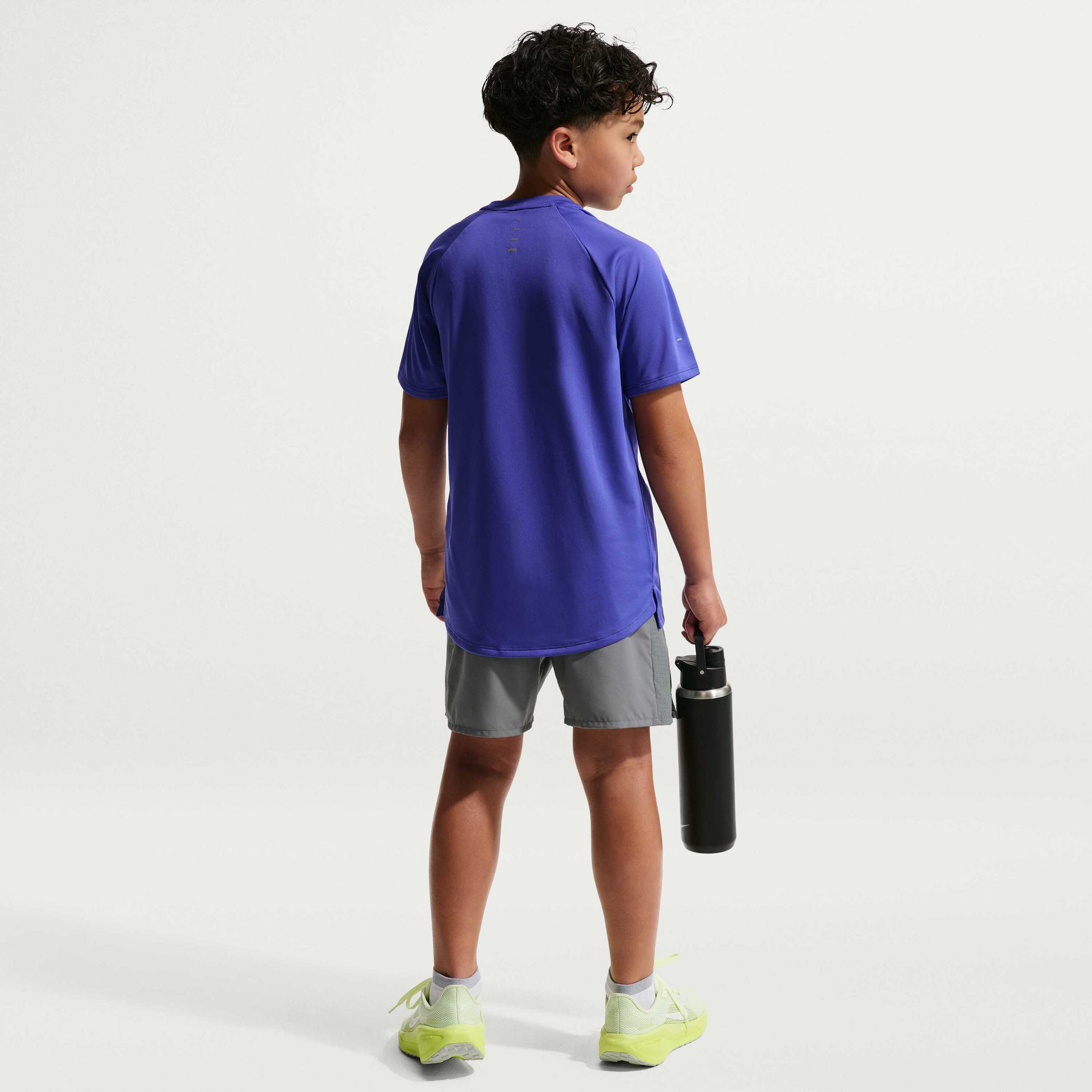 NIKE, Older Kids' Dri-fit Short-sleeve Top Stride
