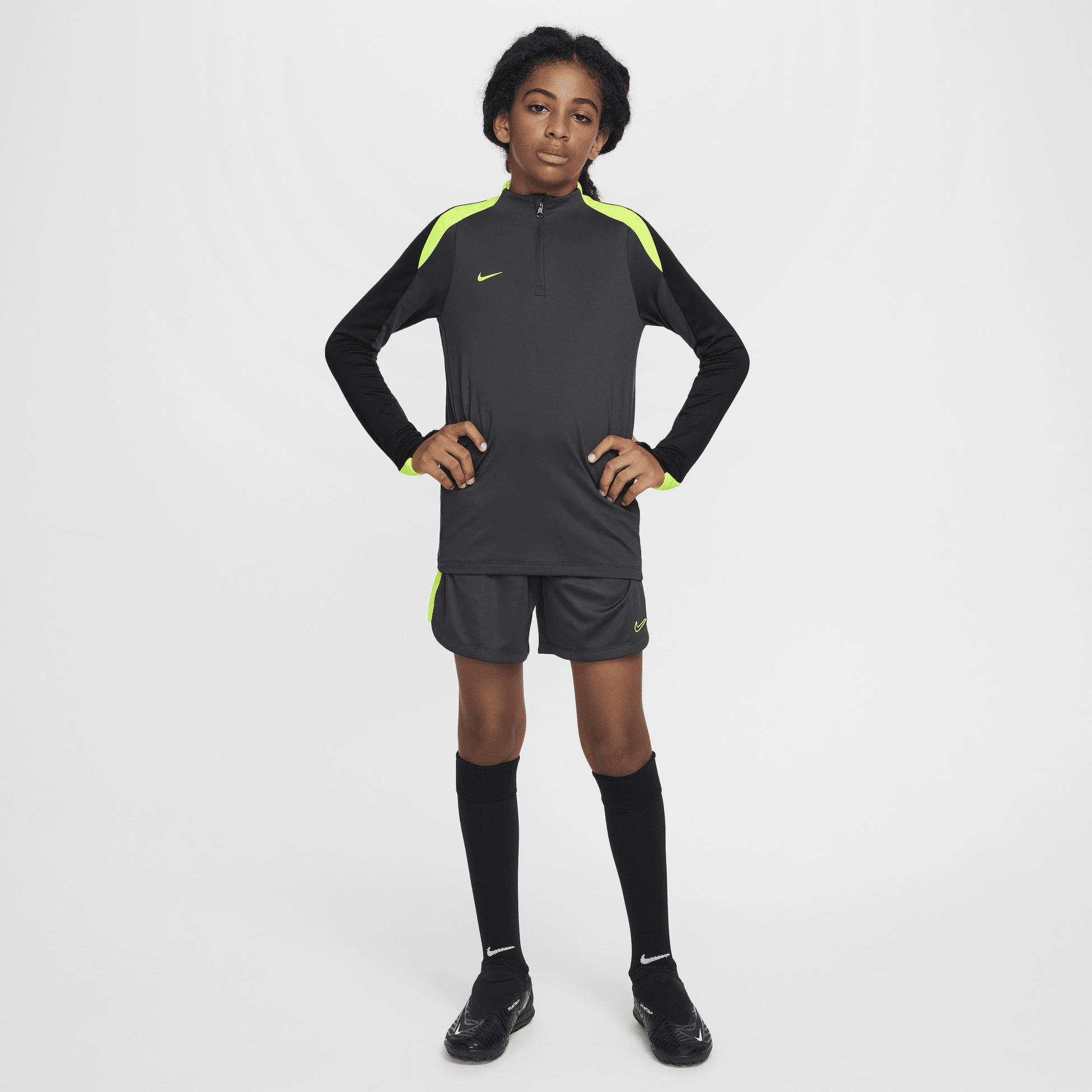 NIKE, Older Kids' Football Drill Top Dri-fit Strike