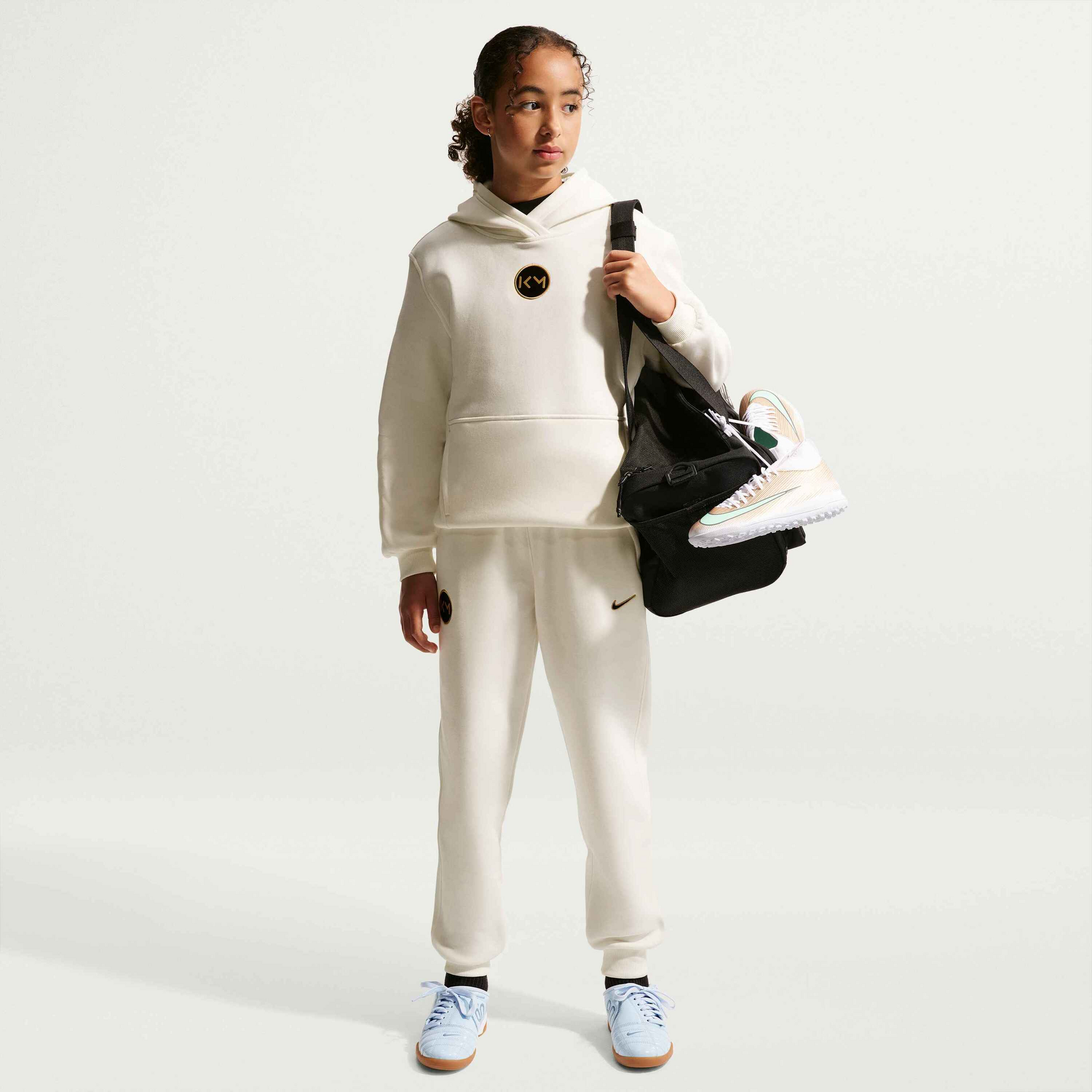 NIKE, Older Kids' Football Hoodie Kylian Mbapp&eacute; Club Fleece